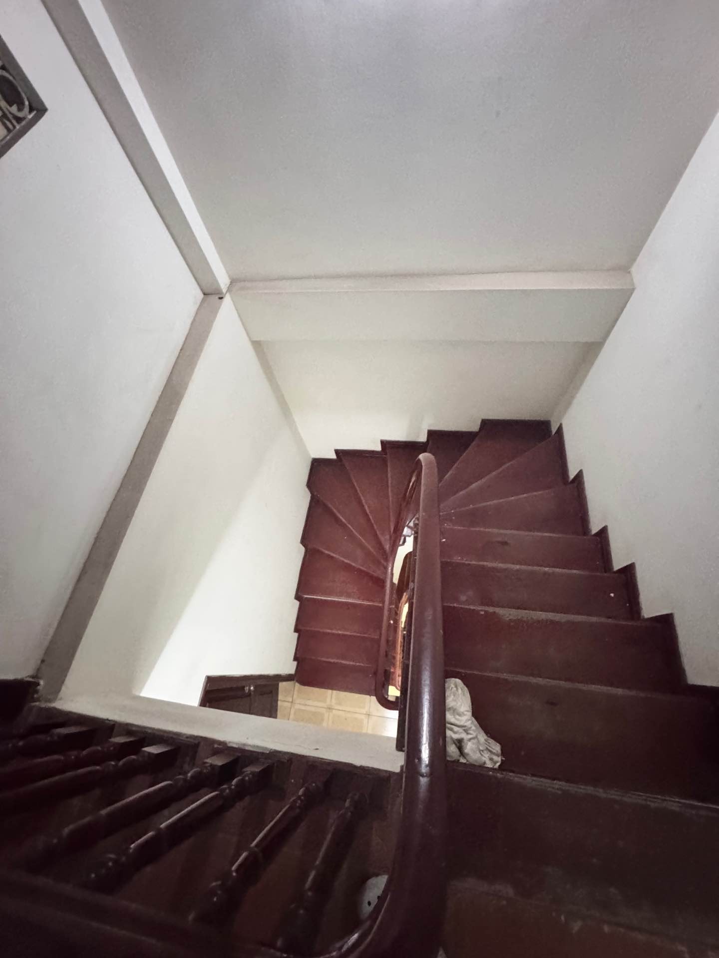 Bán nhà Minh Khai - diện tích 85m2 4 tầng - Ngõ ô tô tránh - giá 28,9 tỷ