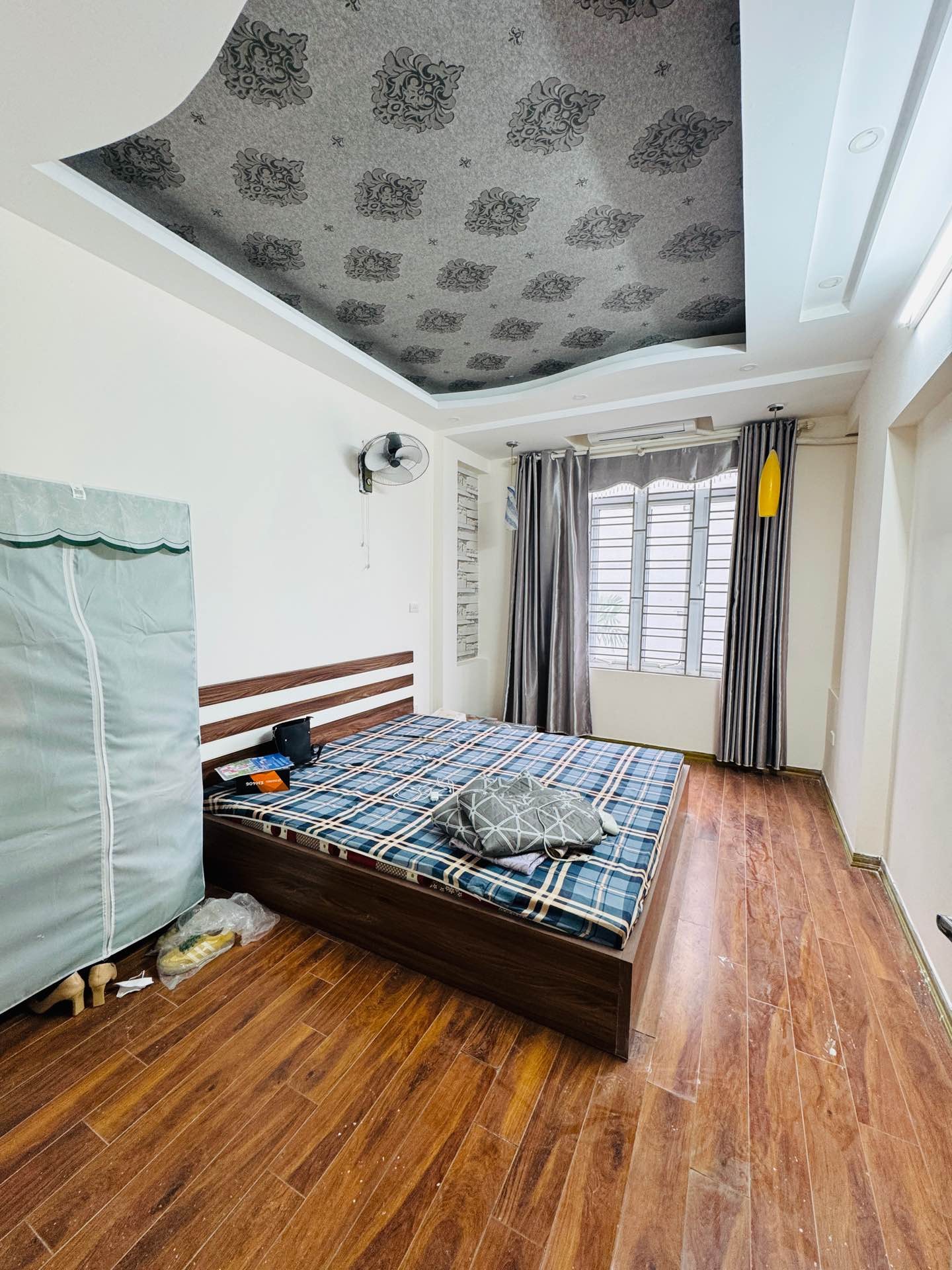 Bán nhà Lĩnh Nam - diện tích 36m2 4 tầng - ô tô đỗ cửa - giá 7,4 tỷ