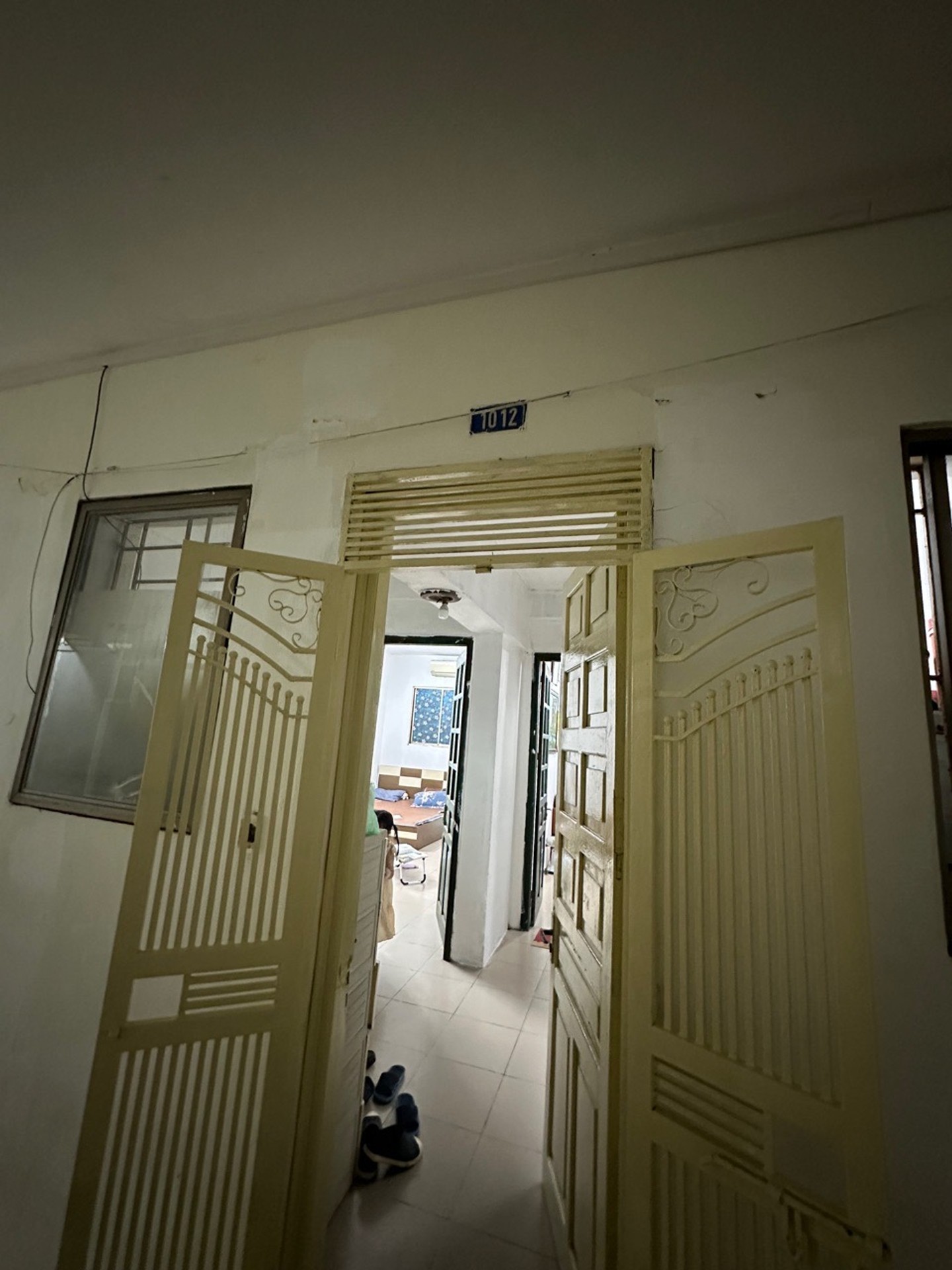 Bán nhà Đền Lừ - diện tích 67m2 1 tầng - Chung cư A2 Đền Lừ - giá 5 tỷ