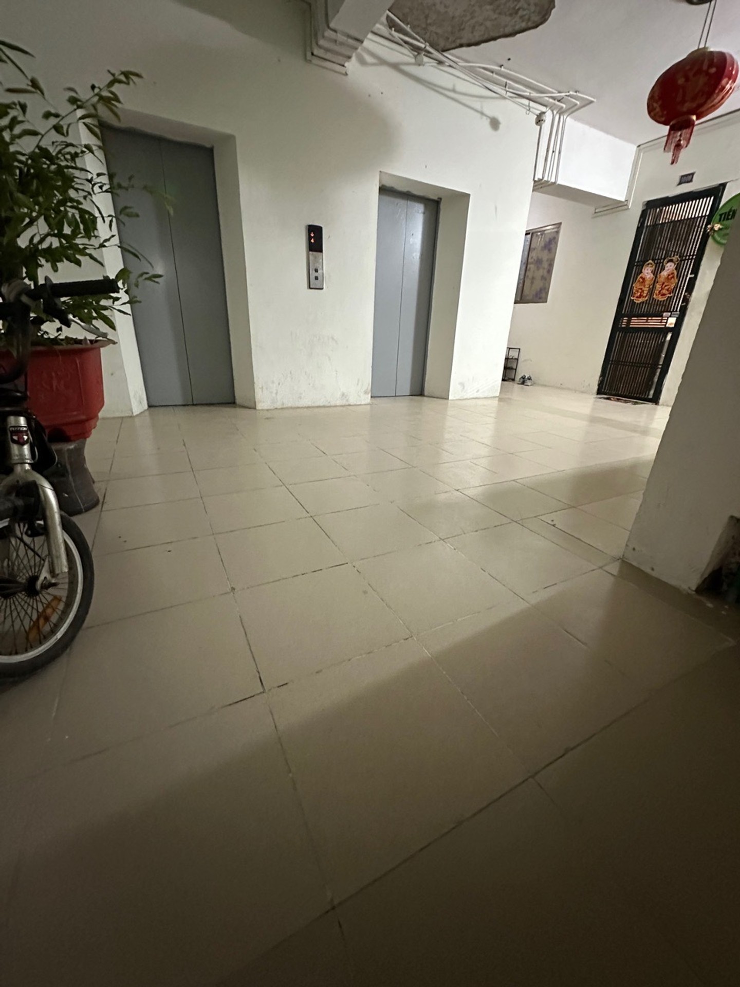 Bán nhà Đền Lừ - diện tích 67m2 1 tầng - Chung cư A2 Đền Lừ - giá 5 tỷ
