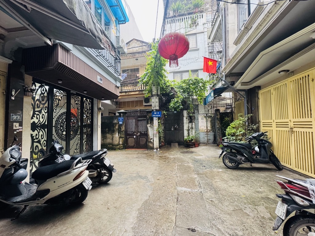 Bán nhà Hoàng Mai - diện tích 42m2 5 tầng - Lô góc 2 mặt thoáng - giá 13,8 tỷ