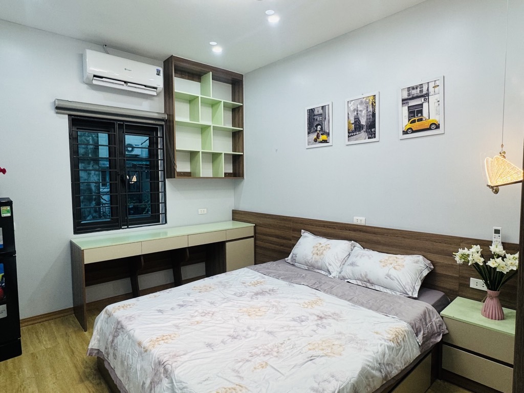 Bán nhà Hoàng Mai - diện tích 42m2 5 tầng - Lô góc 2 mặt thoáng - giá 13,8 tỷ