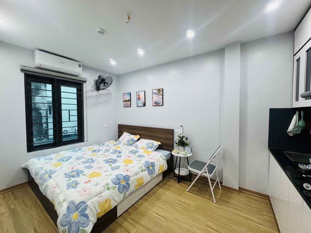 Bán nhà Hoàng Mai - diện tích 42m2 5 tầng - Lô góc 2 mặt thoáng - giá 13,8 tỷ