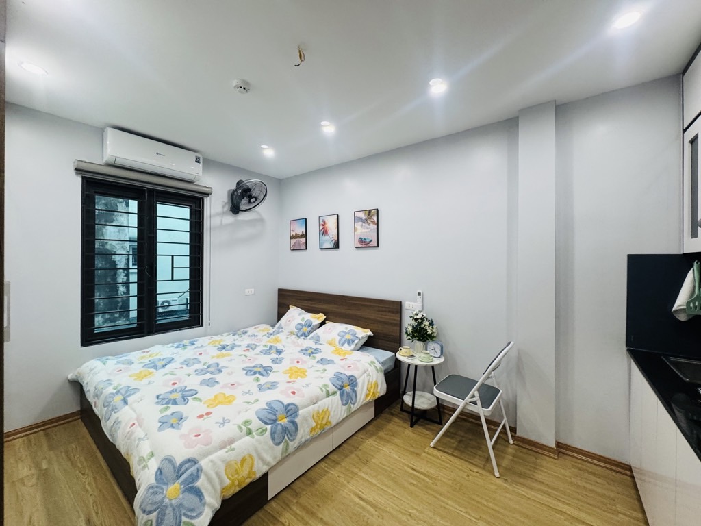 Bán nhà Hoàng Mai - diện tích 42m2 5 tầng - Lô góc 2 mặt thoáng - giá 13,8 tỷ