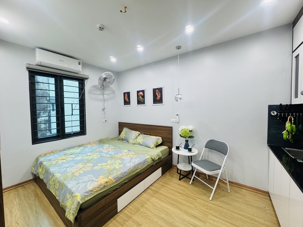 Bán nhà Hoàng Mai - diện tích 42m2 5 tầng - Lô góc 2 mặt thoáng - giá 13,8 tỷ