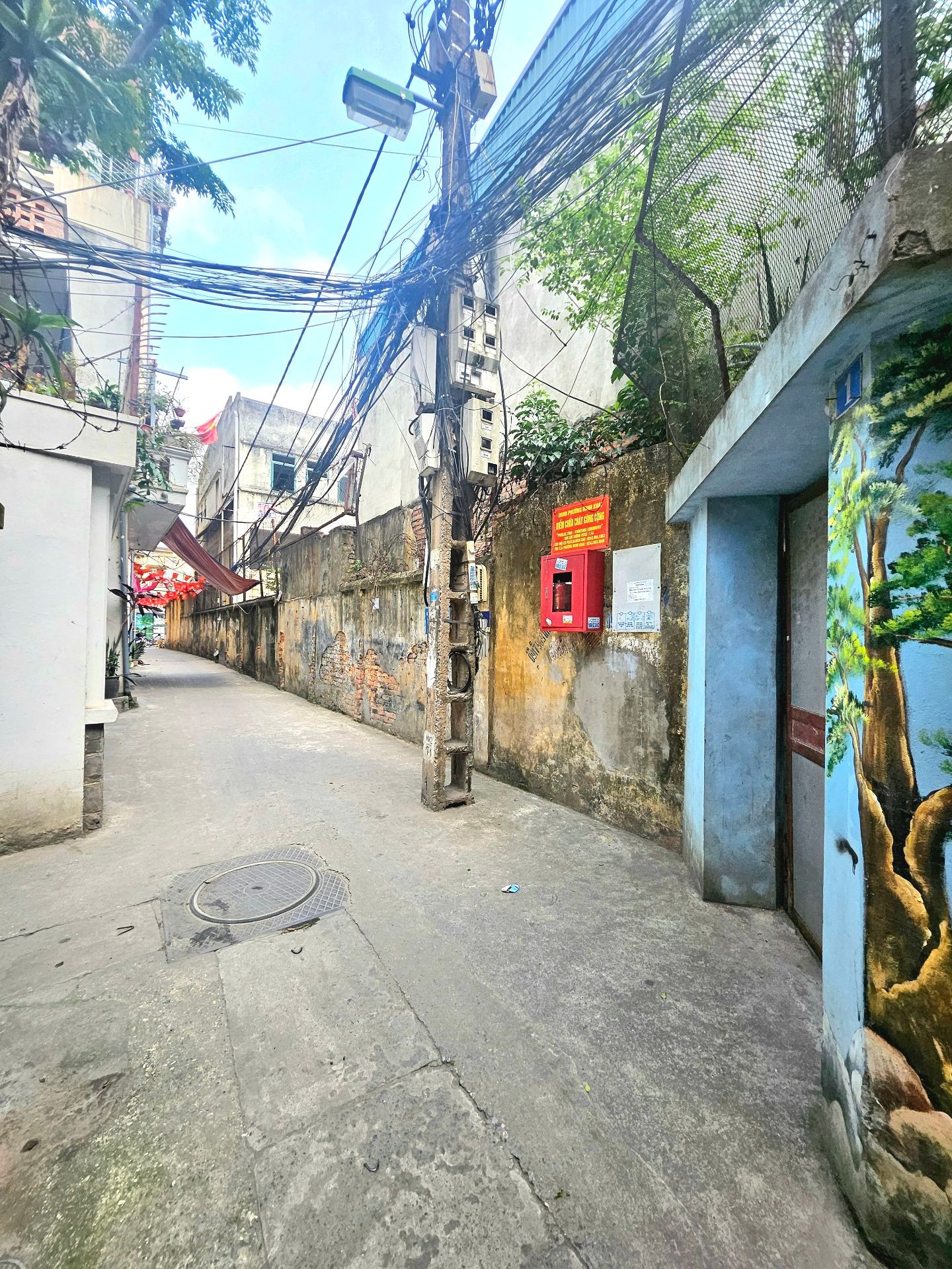 Bán nhà Hòa Bình 7 - diện tích 50m2 1 tầng - ô tô tránh - giá 11 tỷ