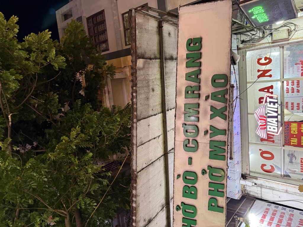 Bán nhà Yên Hoà - diện tích 55m2 5 tầng - Mặt phố VIP Cầu Giấy - giá 34 tỷ