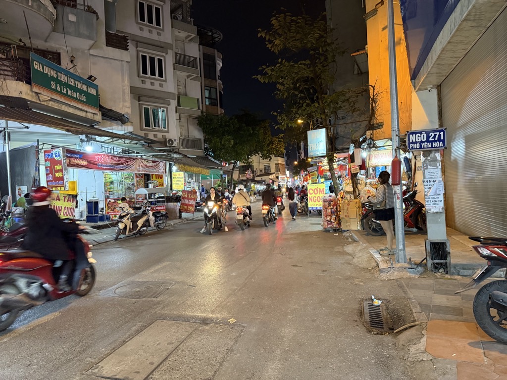 Bán nhà Yên Hoà - diện tích 55m2 5 tầng - Mặt phố VIP Cầu Giấy - giá 34 tỷ