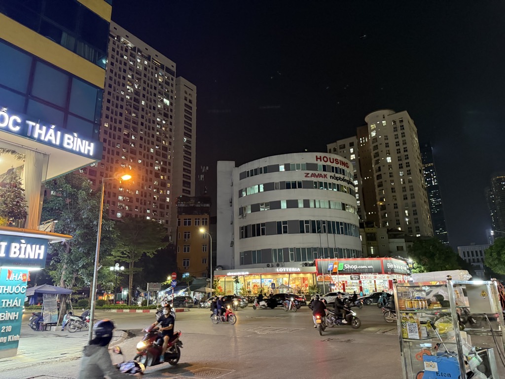 Bán nhà Yên Hoà - diện tích 55m2 5 tầng - Mặt phố VIP Cầu Giấy - giá 34 tỷ