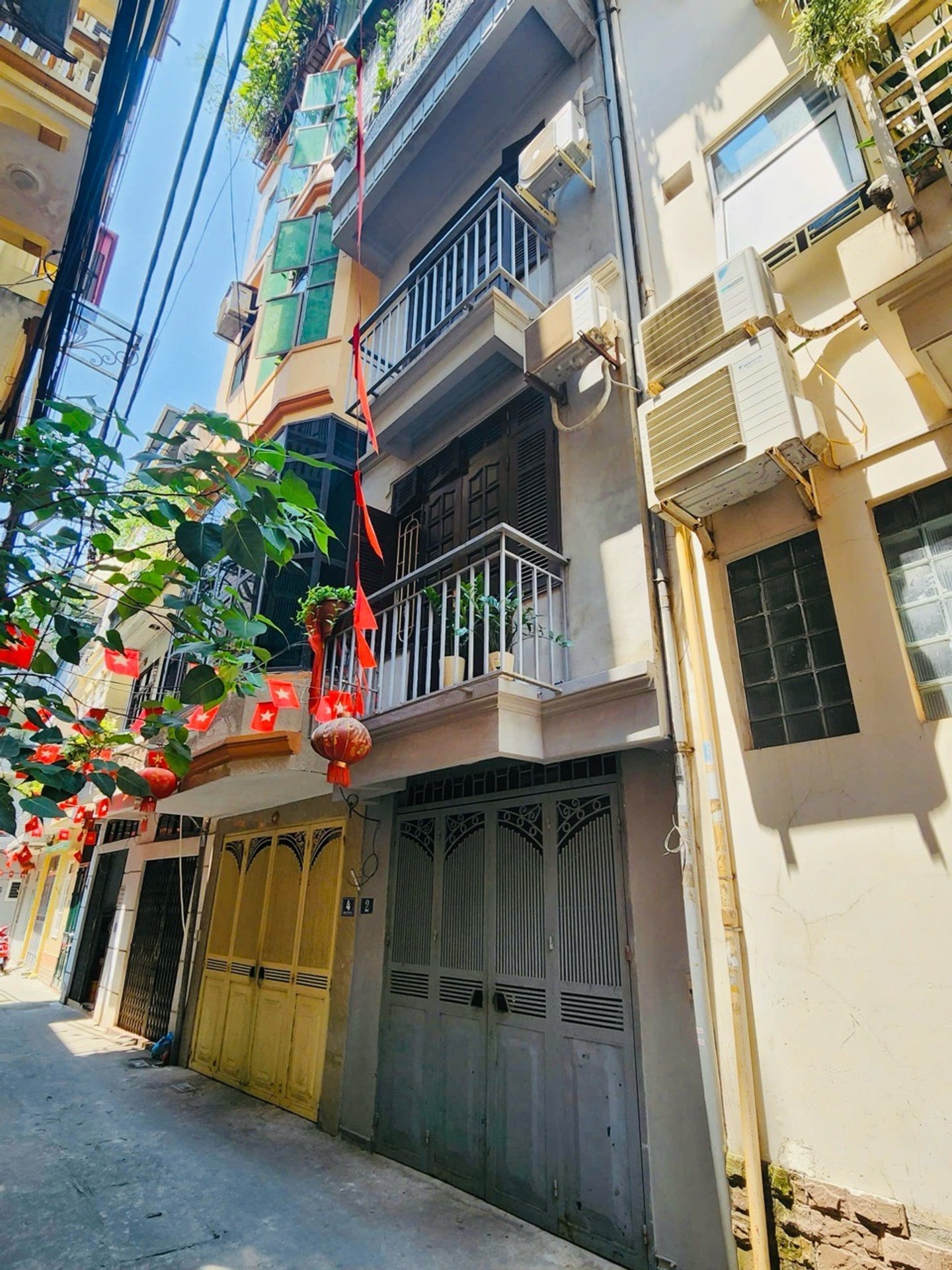 Bán nhà Lê Trọng Tấn - diện tích 38m2 4 tầng - Ô TÔ VÀO NHÀ - giá 14,7 tỷ
