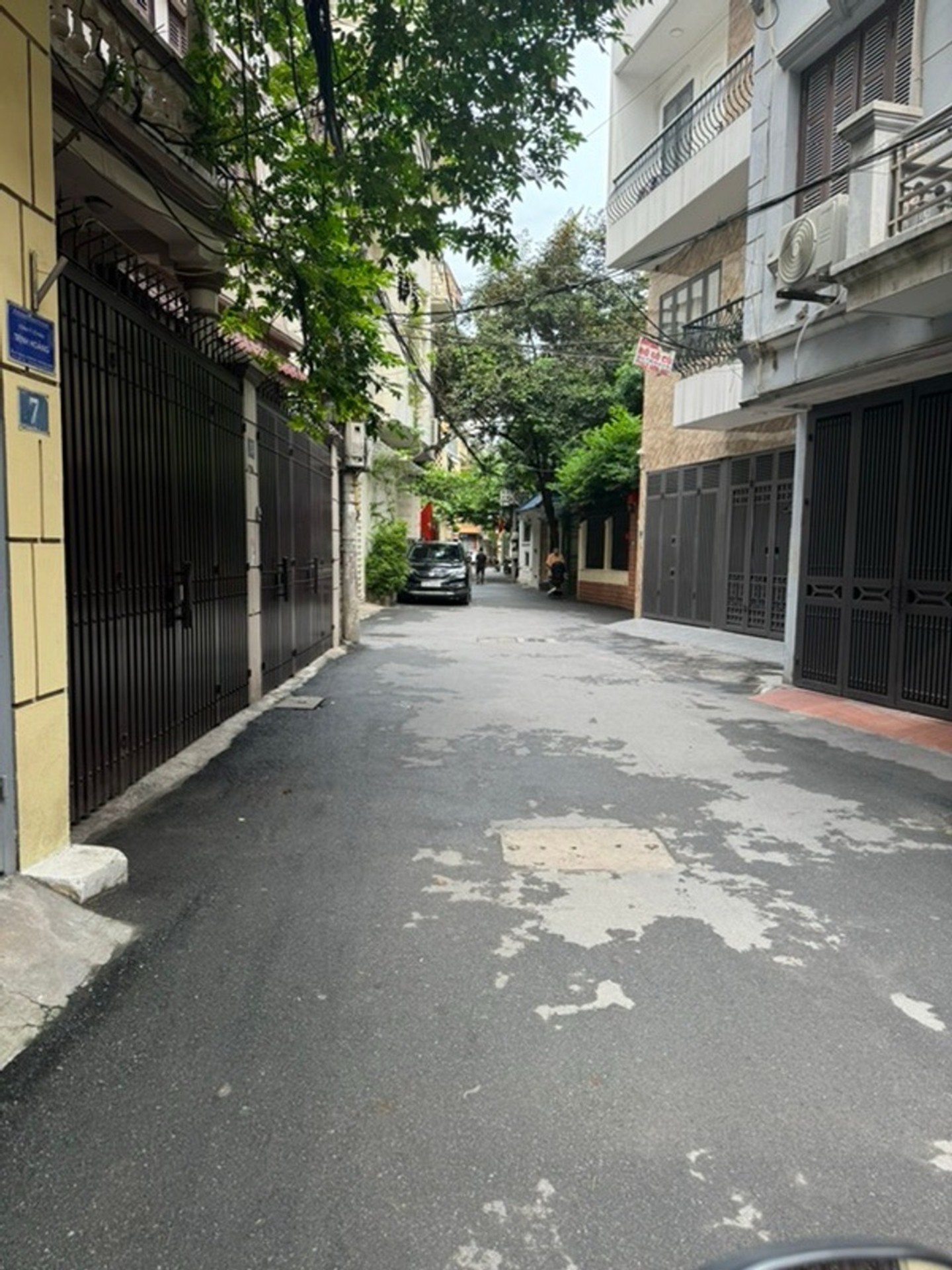 Bán nhà Lê Trọng Tấn - diện tích 38m2 4 tầng - Ô TÔ VÀO NHÀ - giá 14,7 tỷ