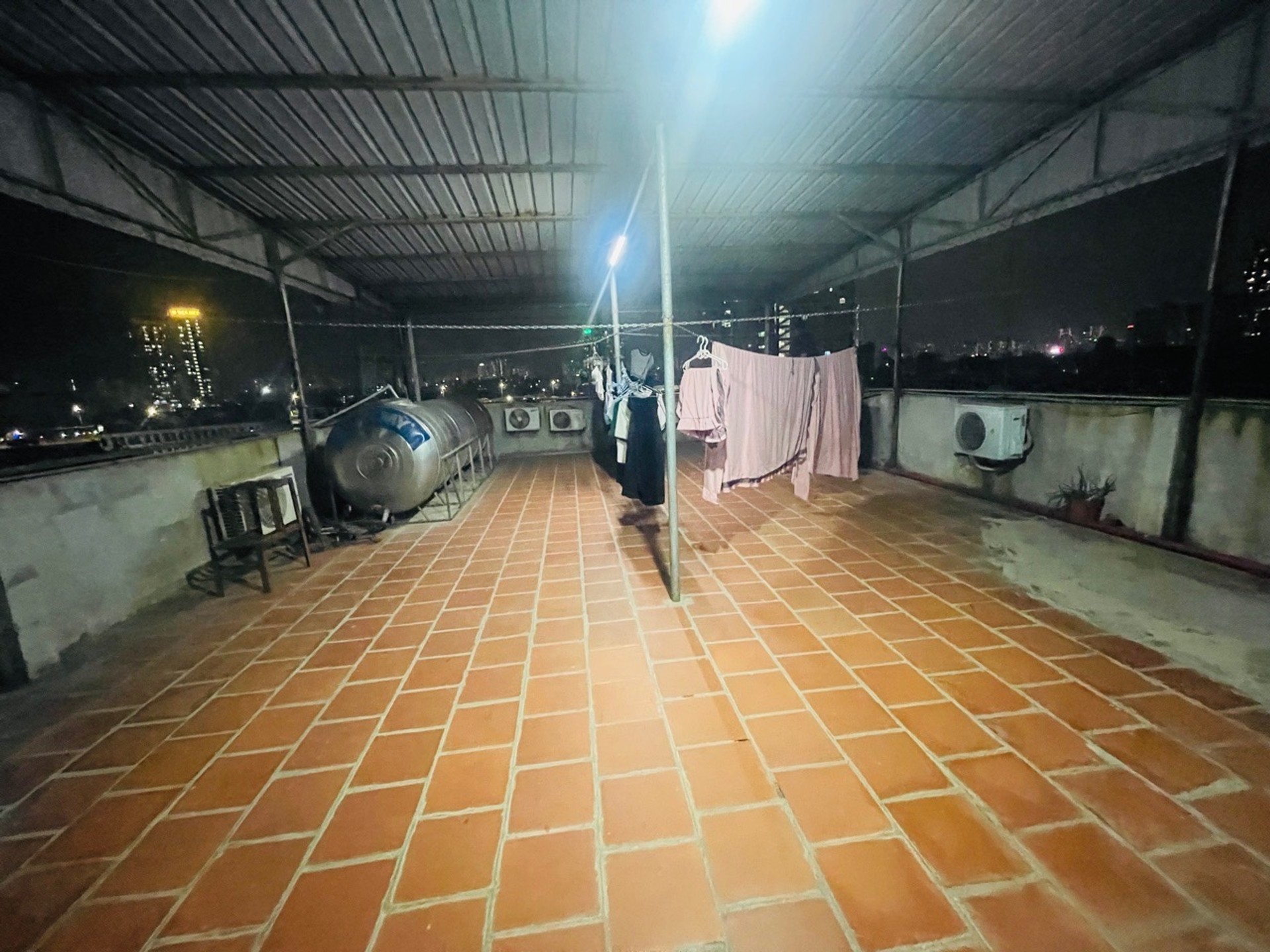 Bán nhà Kim Giang - diện tích 46m2 1 tầng - ô tô đỗ cửa - giá 2,3 tỷ