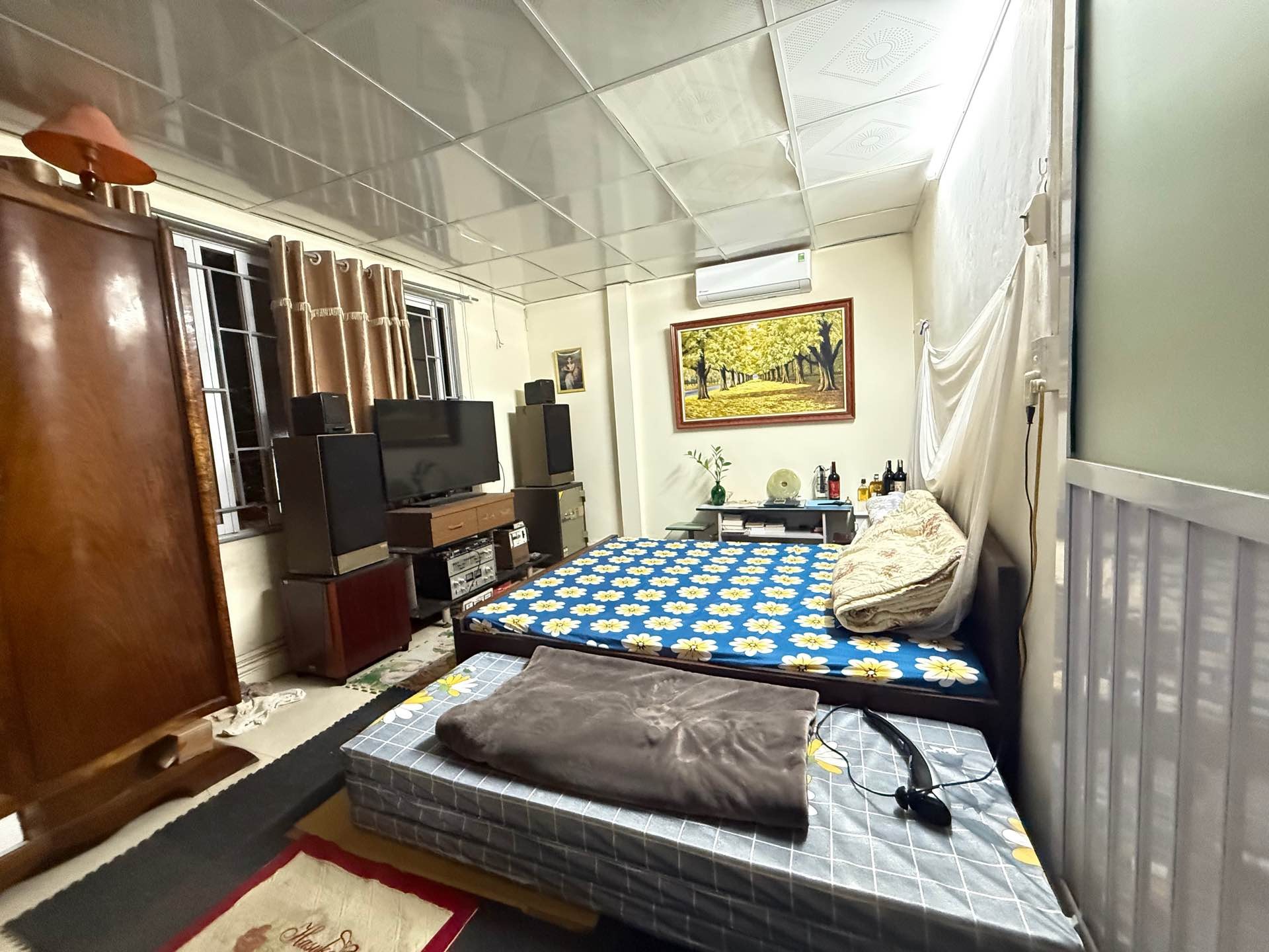 Bán nhà Trương Định - diện tích 68m2 3 tầng - Lô góc 2 mặt thoáng - giá 27 tỷ