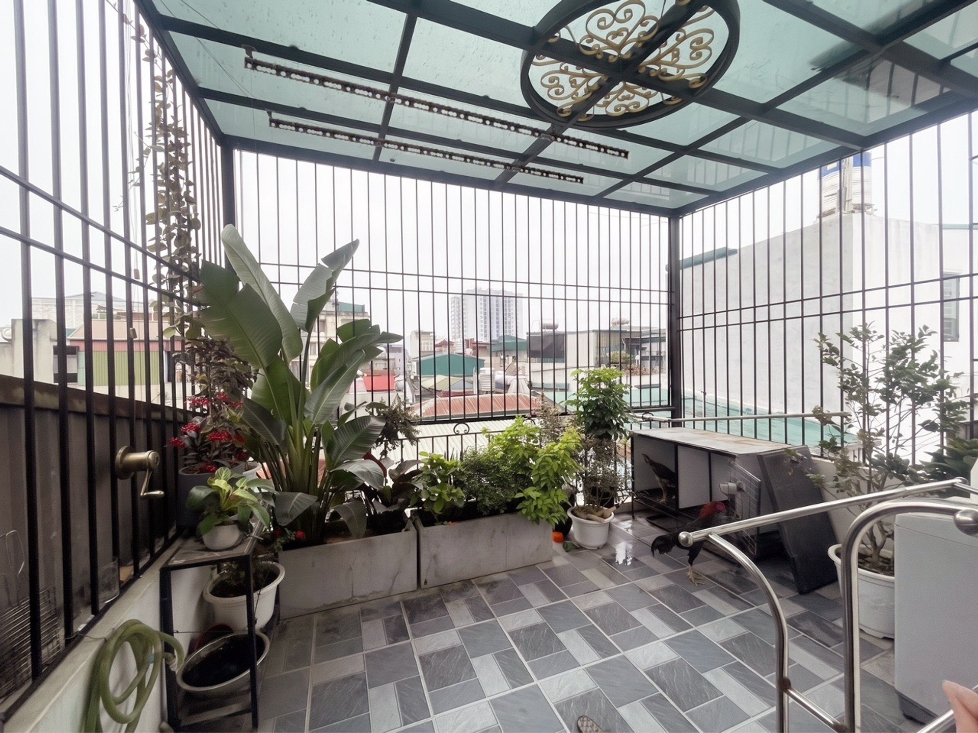 Bán nhà Trại Cá - diện tích 28m2 5 tầng - Nhà đẹp hiếm có - giá 8,2 tỷ