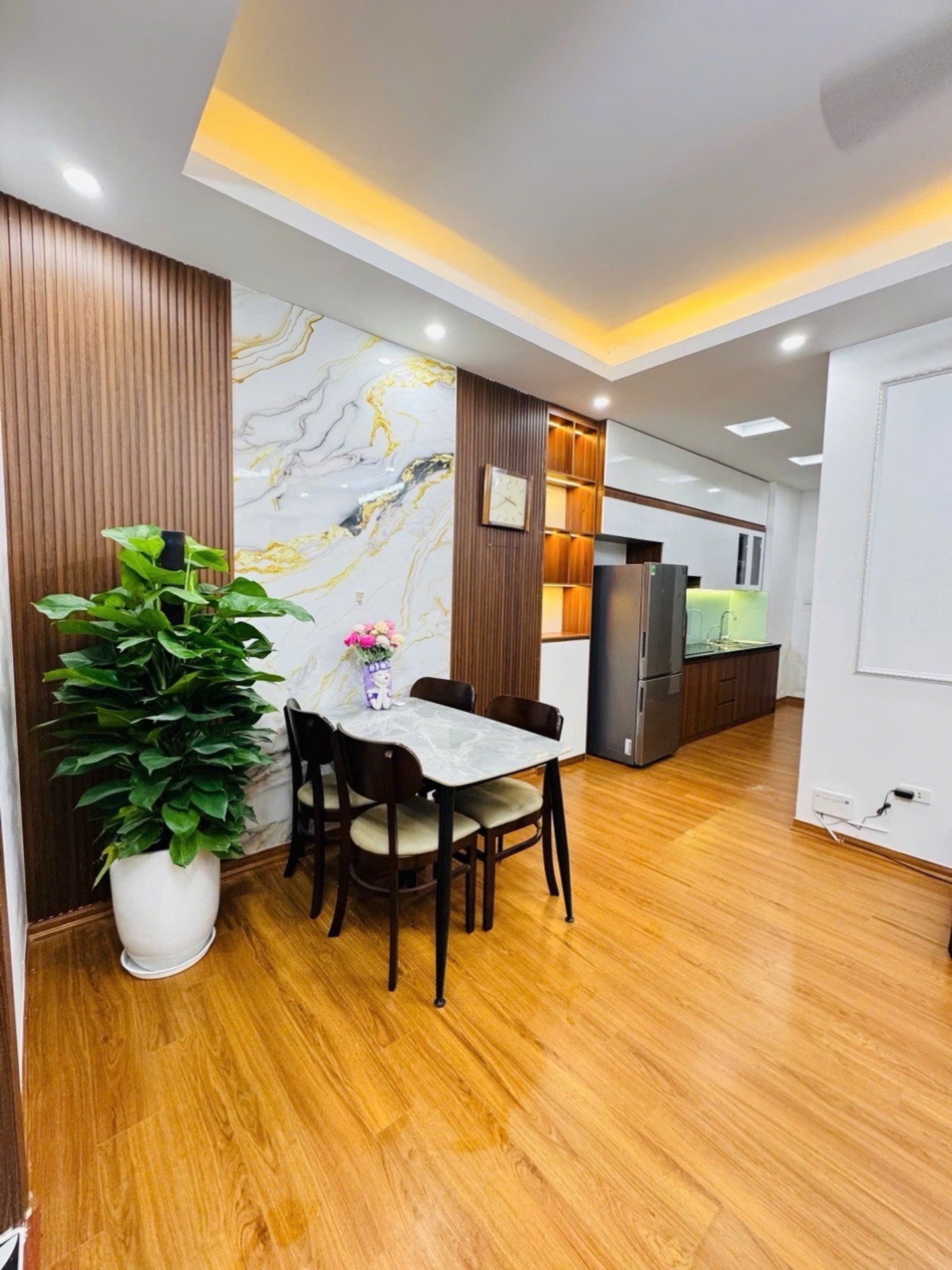 Bán nhà Nguyễn Xiển - diện tích 73m2 1 tầng - mặt tiền 7,9m - giá 4,68 tỷ