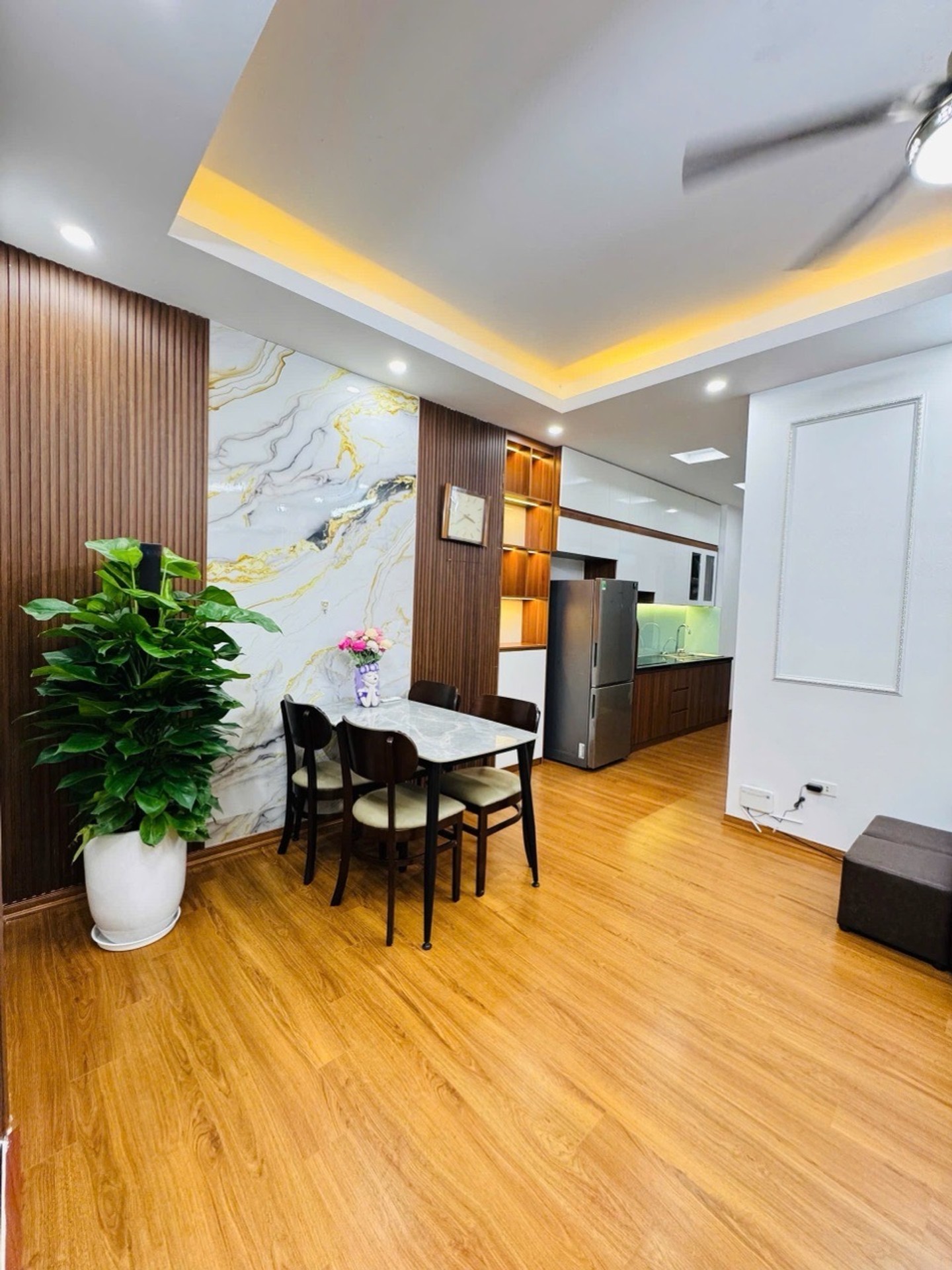 Bán nhà Nguyễn Xiển - diện tích 73m2 1 tầng - mặt tiền 7,9m - giá 4,68 tỷ