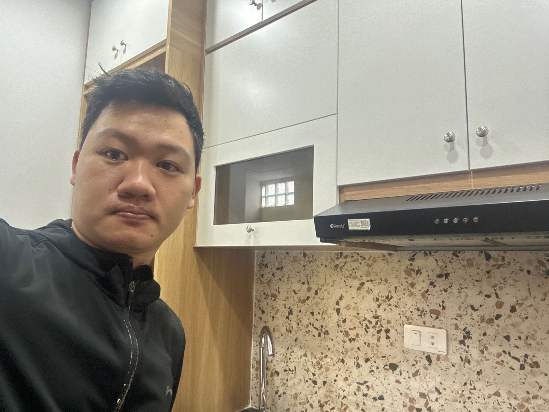 Bán nhà Hoàng Mai - diện tích 55m2 6 tầng - Nhà 2 mặt thoáng, gần các trường đại học lớn - giá 15,8 tỷ