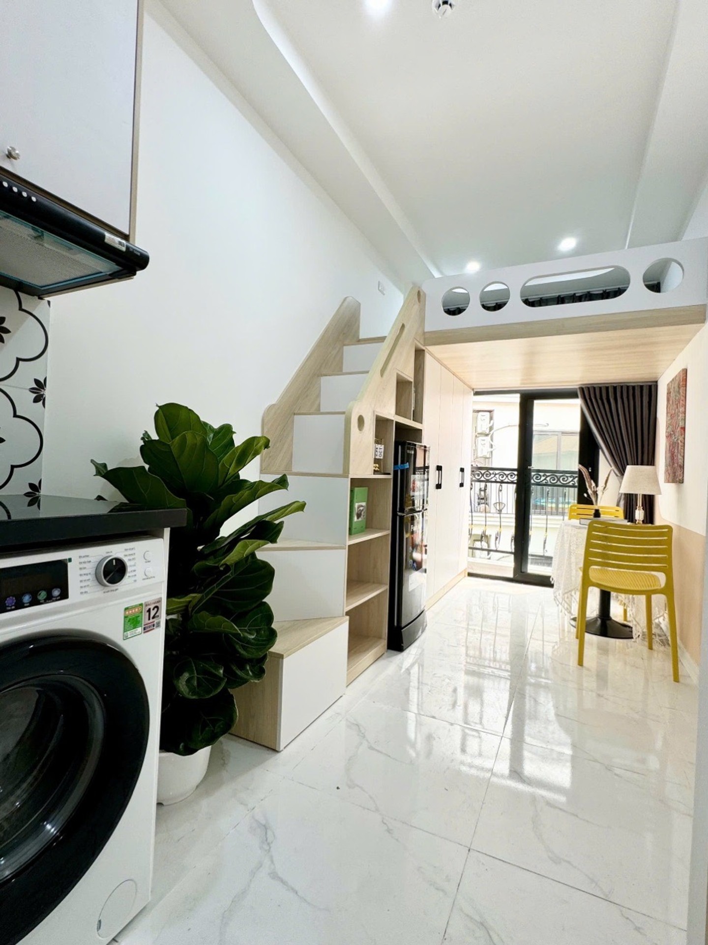 Bán nhà Hoàng Mai - diện tích 55m2 6 tầng - Nhà 2 mặt thoáng, gần các trường đại học lớn - giá 15,8 tỷ