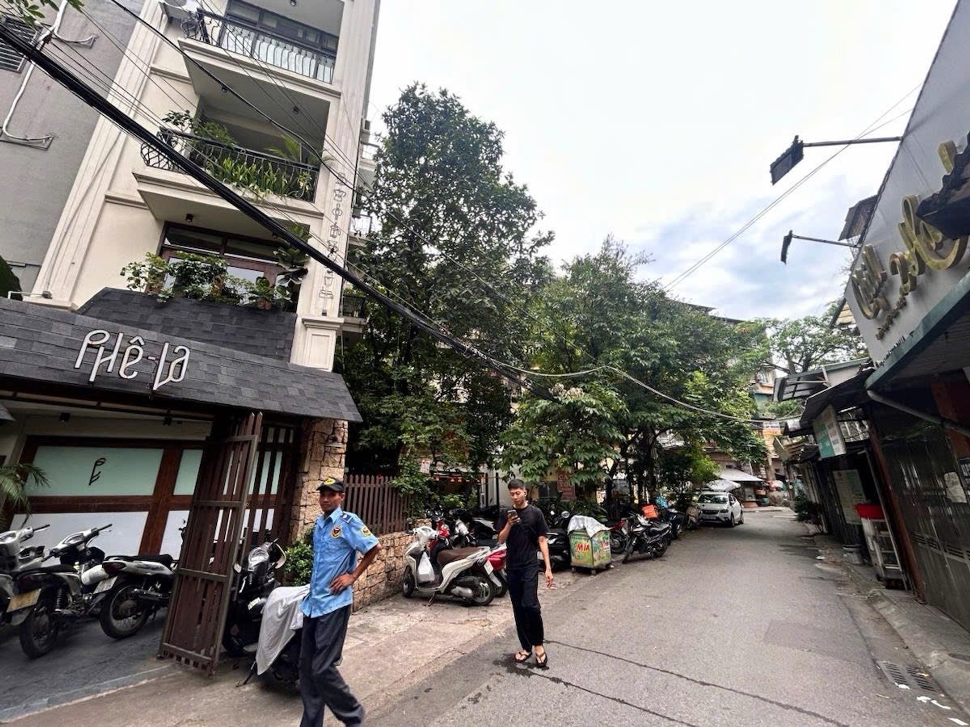 Bán nhà Đại La - diện tích 60m2 1 tầng - Ô tô đỗ cửa - giá 4,5 tỷ