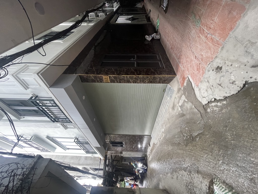 Bán nhà Giáp Bát - diện tích 46m2 6 tầng - Lô góc, thang máy - giá 15 tỷ