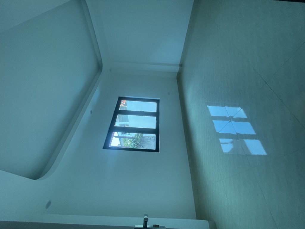 Bán nhà Giáp Bát - diện tích 46m2 6 tầng - Lô góc, thang máy - giá 15 tỷ