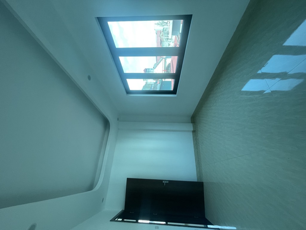 Bán nhà Giáp Bát - diện tích 46m2 6 tầng - Lô góc, thang máy - giá 15 tỷ