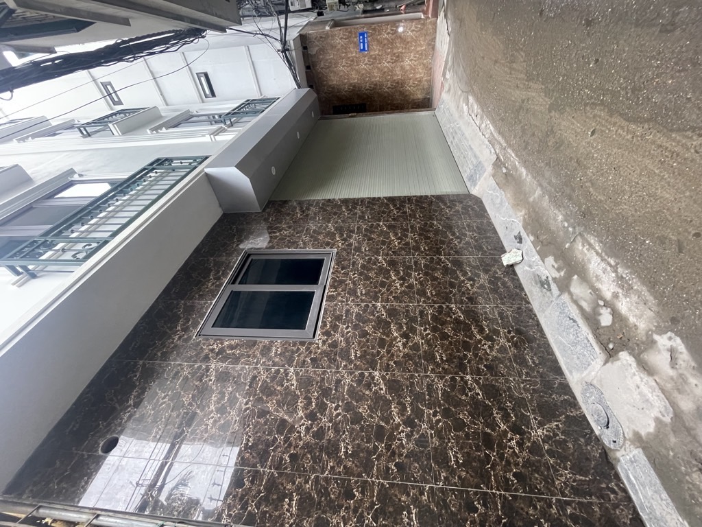 Bán nhà Giáp Bát - diện tích 46m2 6 tầng - Lô góc, thang máy - giá 15 tỷ