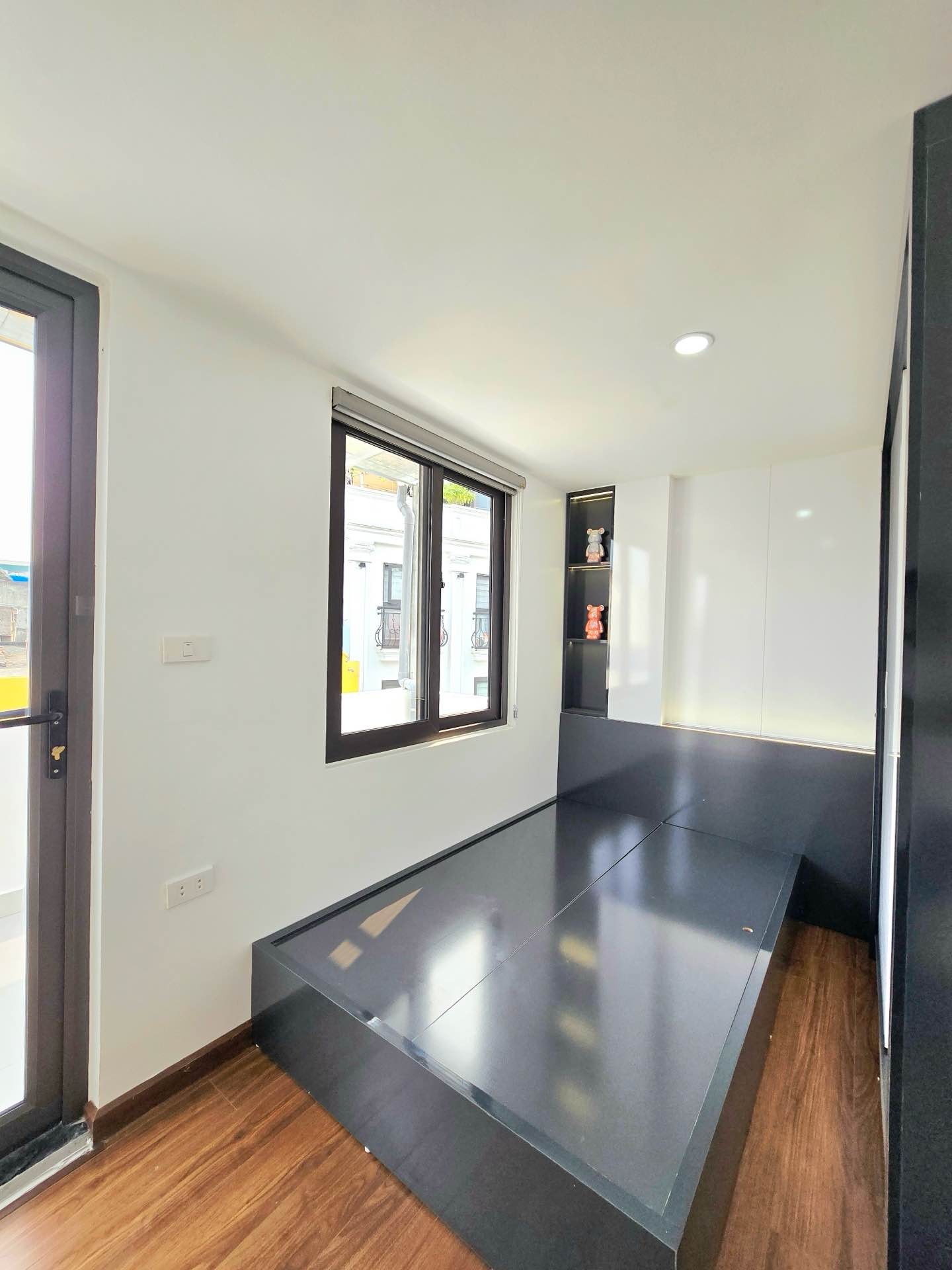 Bán nhà Giáp Nhị - diện tích 20m2 4 tầng - Lô góc, ô tô dừng đỗ - giá 8,2 tỷ