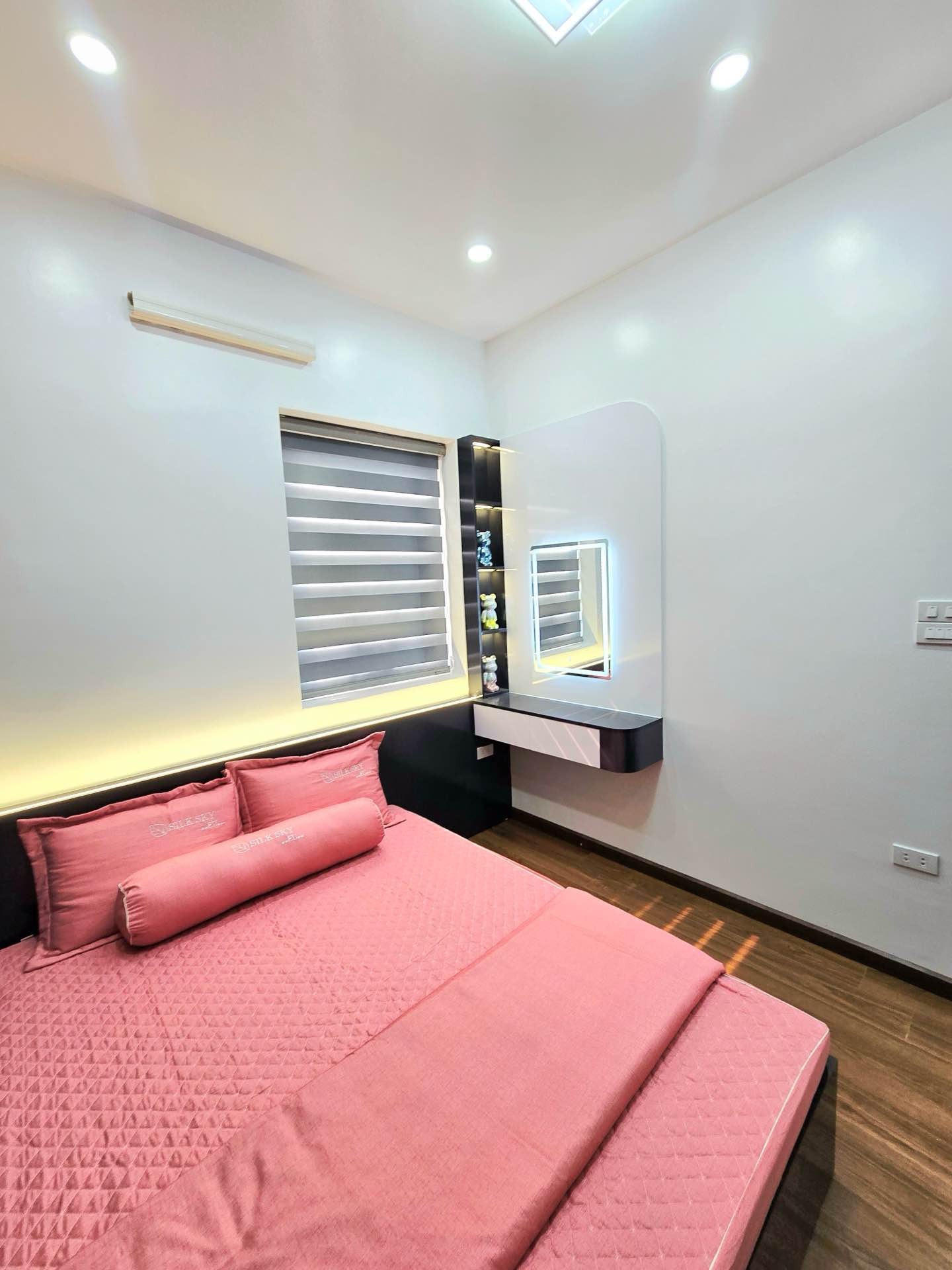 Bán nhà Giáp Nhị - diện tích 20m2 4 tầng - Lô góc, ô tô dừng đỗ - giá 8,2 tỷ
