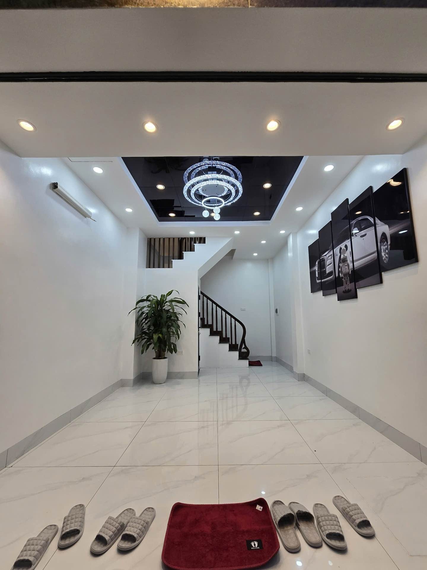 Bán nhà Giáp Nhị - diện tích 20m2 4 tầng - Lô góc, ô tô dừng đỗ - giá 8,2 tỷ