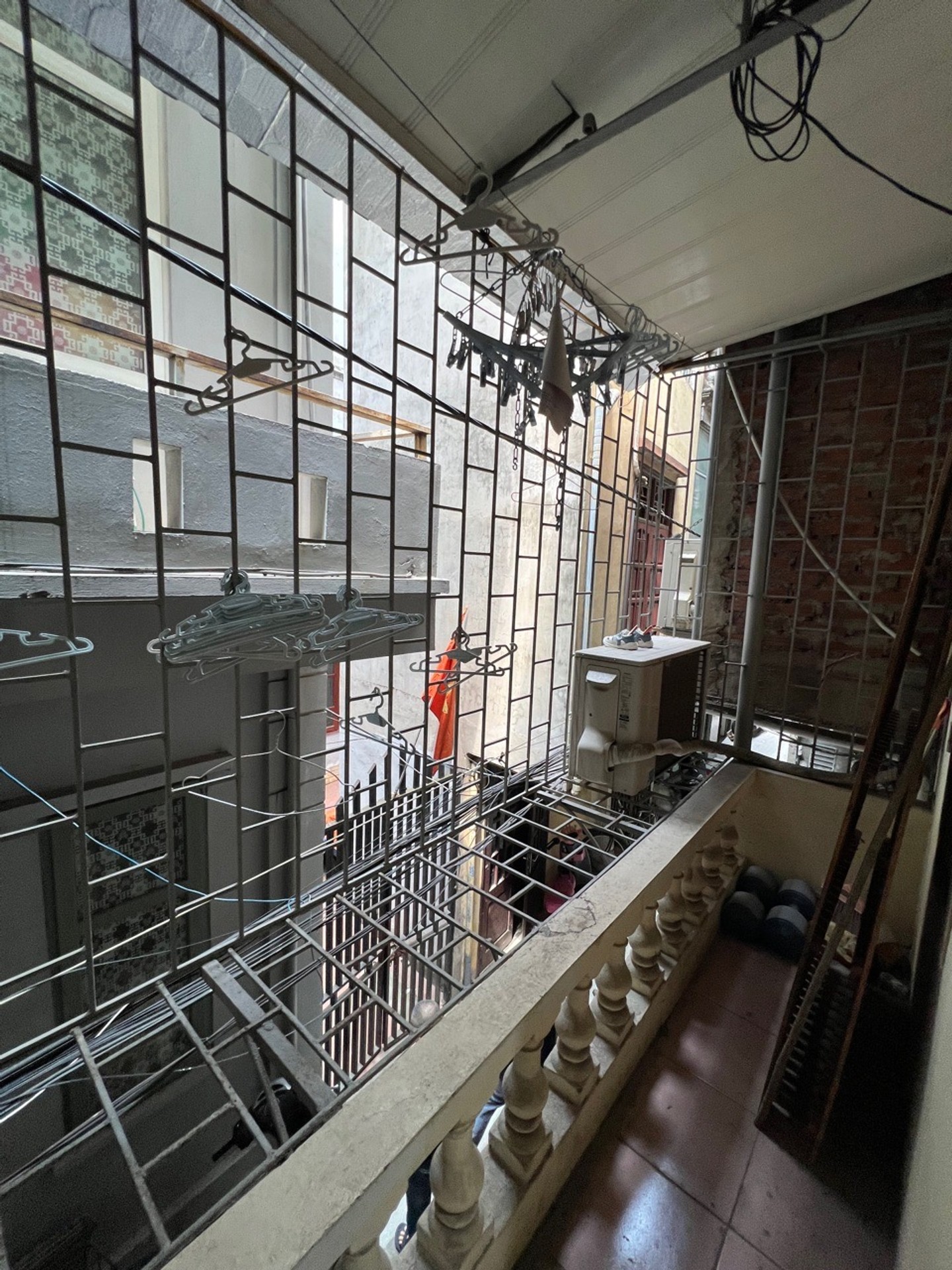 Bán nhà Giếng Mứt - diện tích 30m2 3 tầng - Nhà cũ xác định bán đất - giá 7,8 tỷ