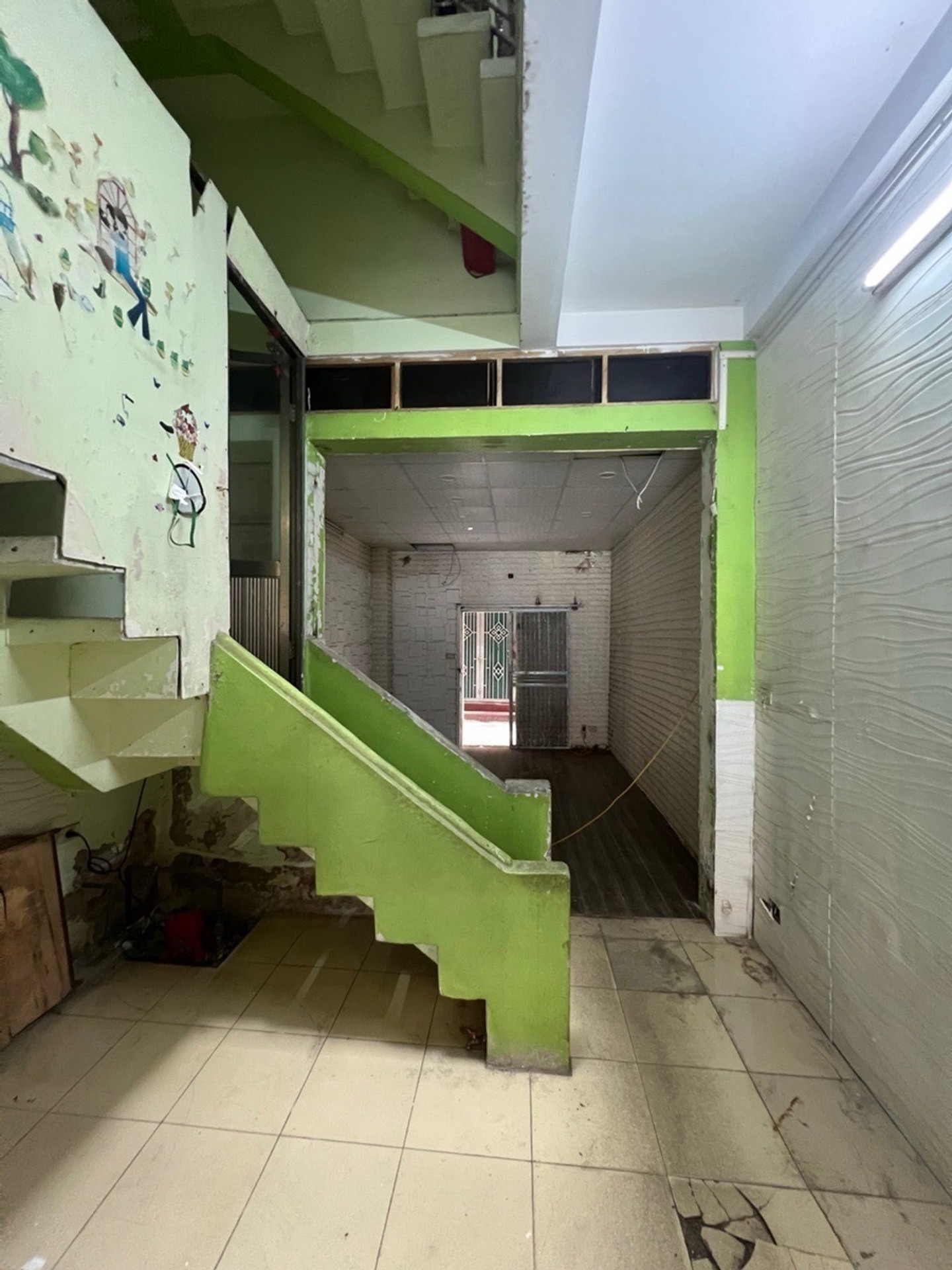 Bán nhà Kim Ngưu - diện tích 64m2 2 tầng - Mặt Phố, Mặt Ngõ - giá 21,5 tỷ