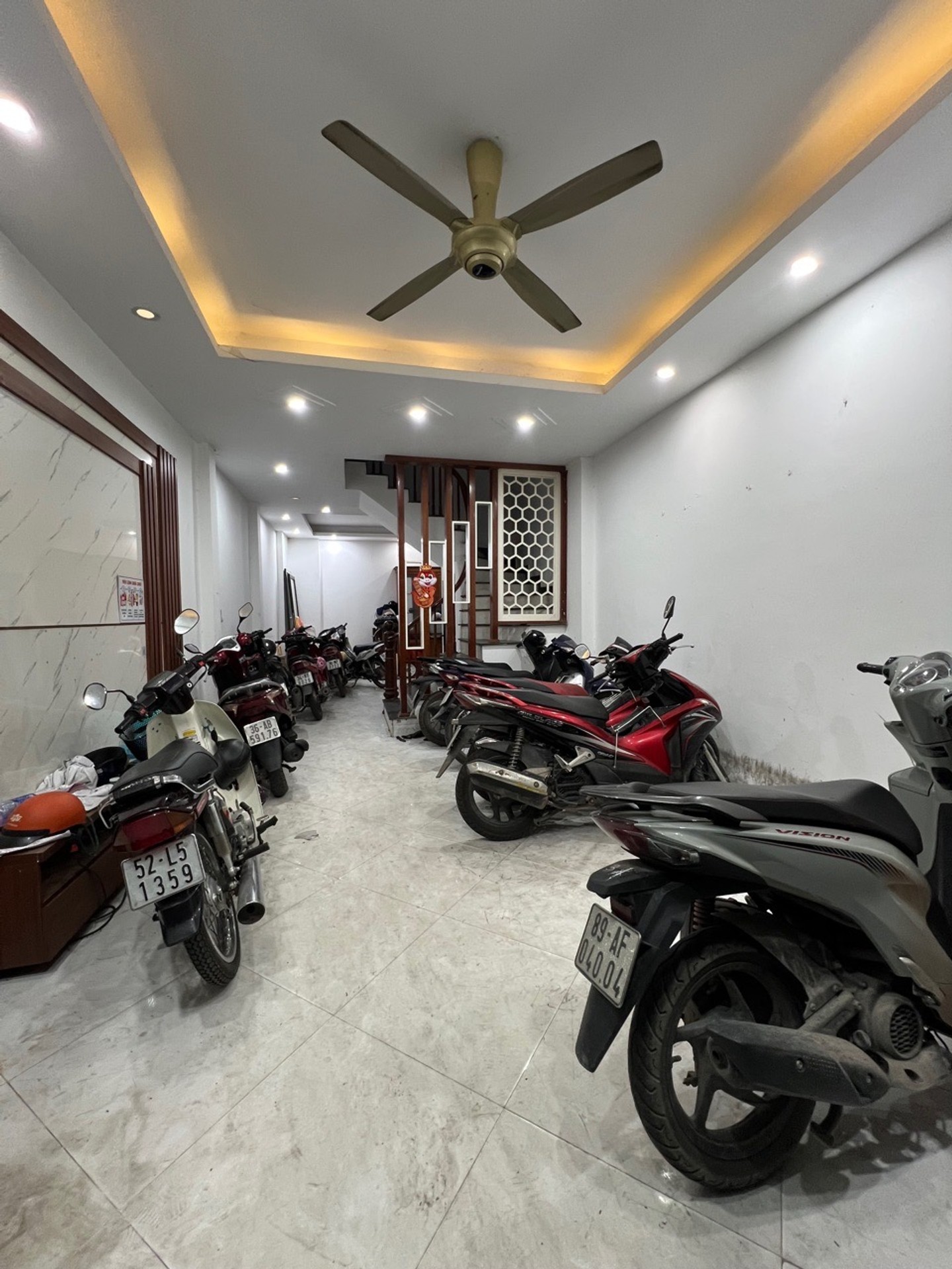 Bán nhà Vĩnh Tuy - diện tích 48m2 5 tầng - nhà đẹp hiếm có - giá 13,8 tỷ