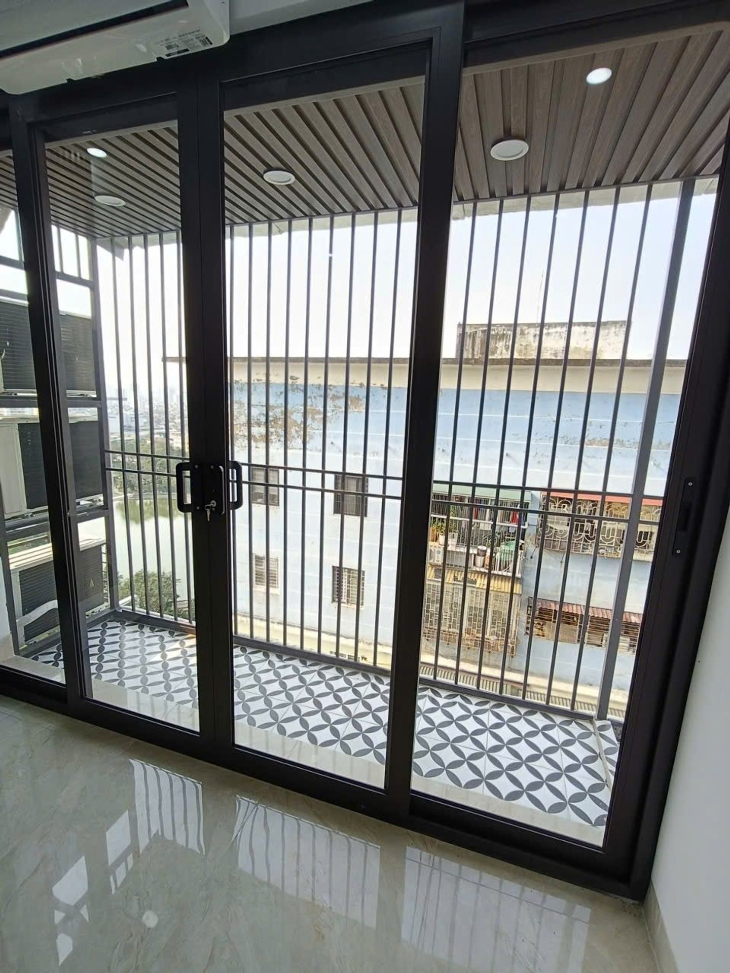 Bán nhà Tân Mai - diện tích 53m2 1 tầng - Nhà đẹp hiếm có - giá 5,0 tỷ