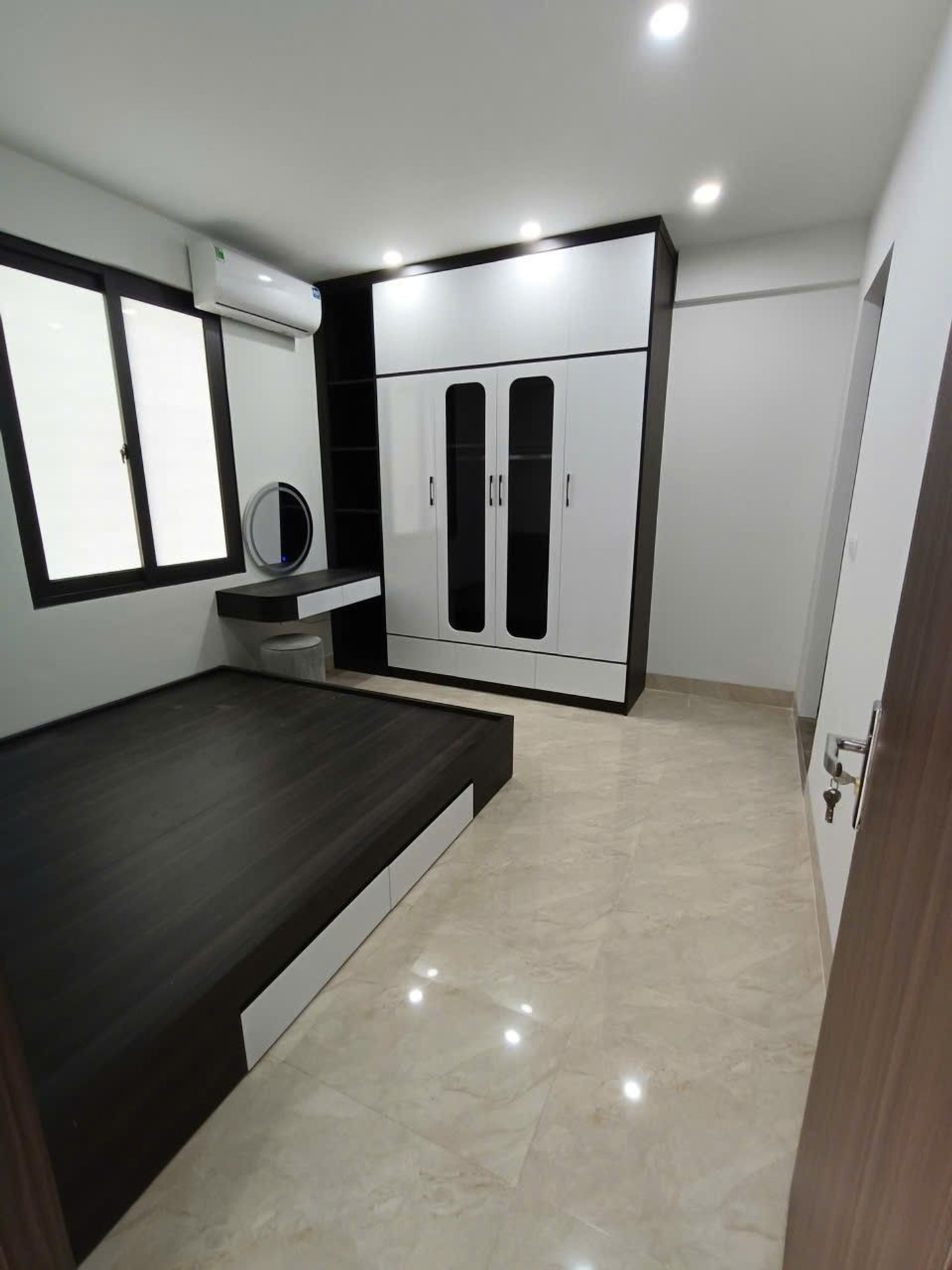 Bán nhà Tân Mai - diện tích 53m2 1 tầng - Nhà đẹp hiếm có - giá 5,0 tỷ