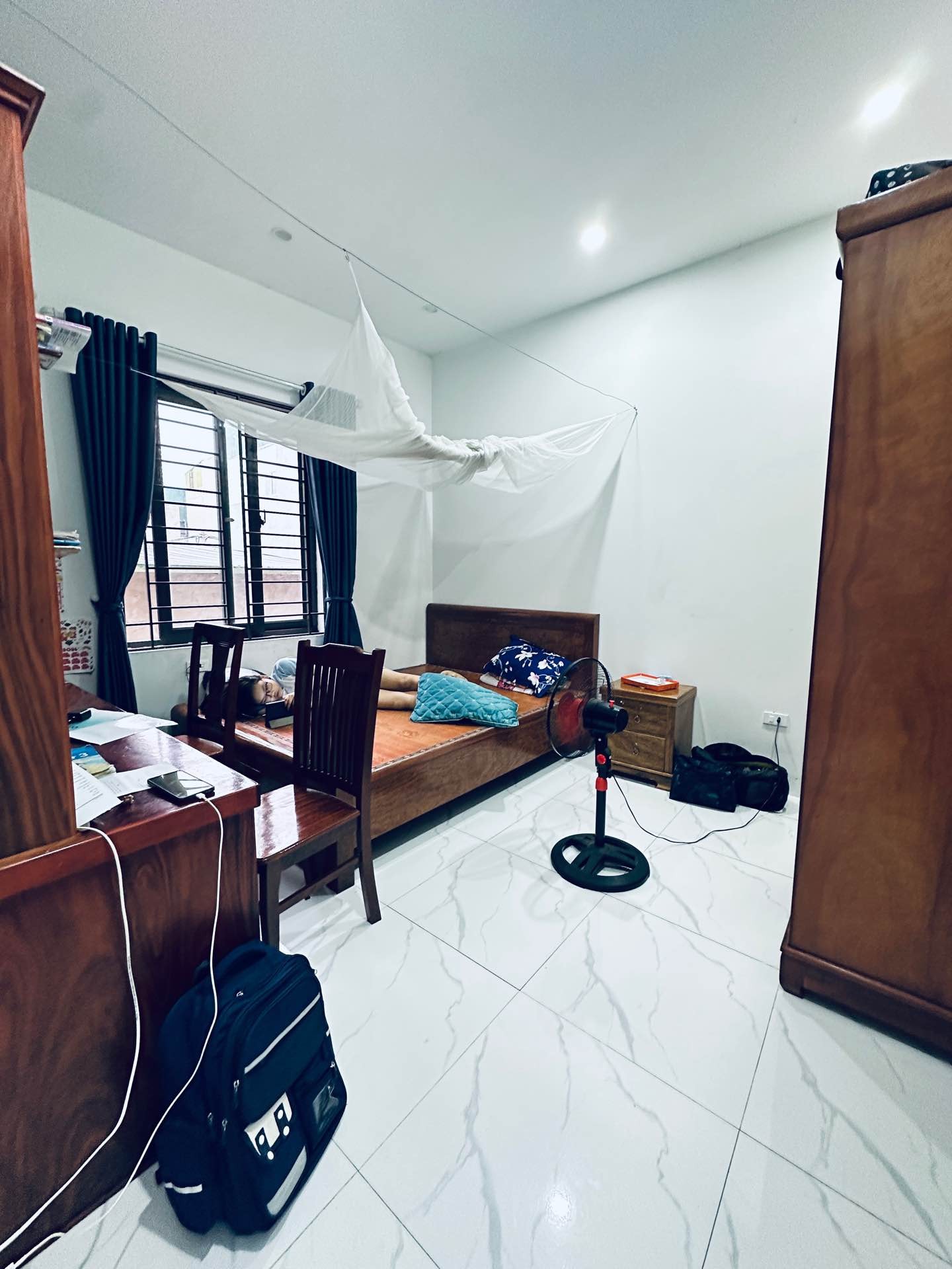 Bán nhà Định Công Hạ - diện tích 71m2 3 tầng - Ô tô đỗ cửa - giá 7,5 tỷ