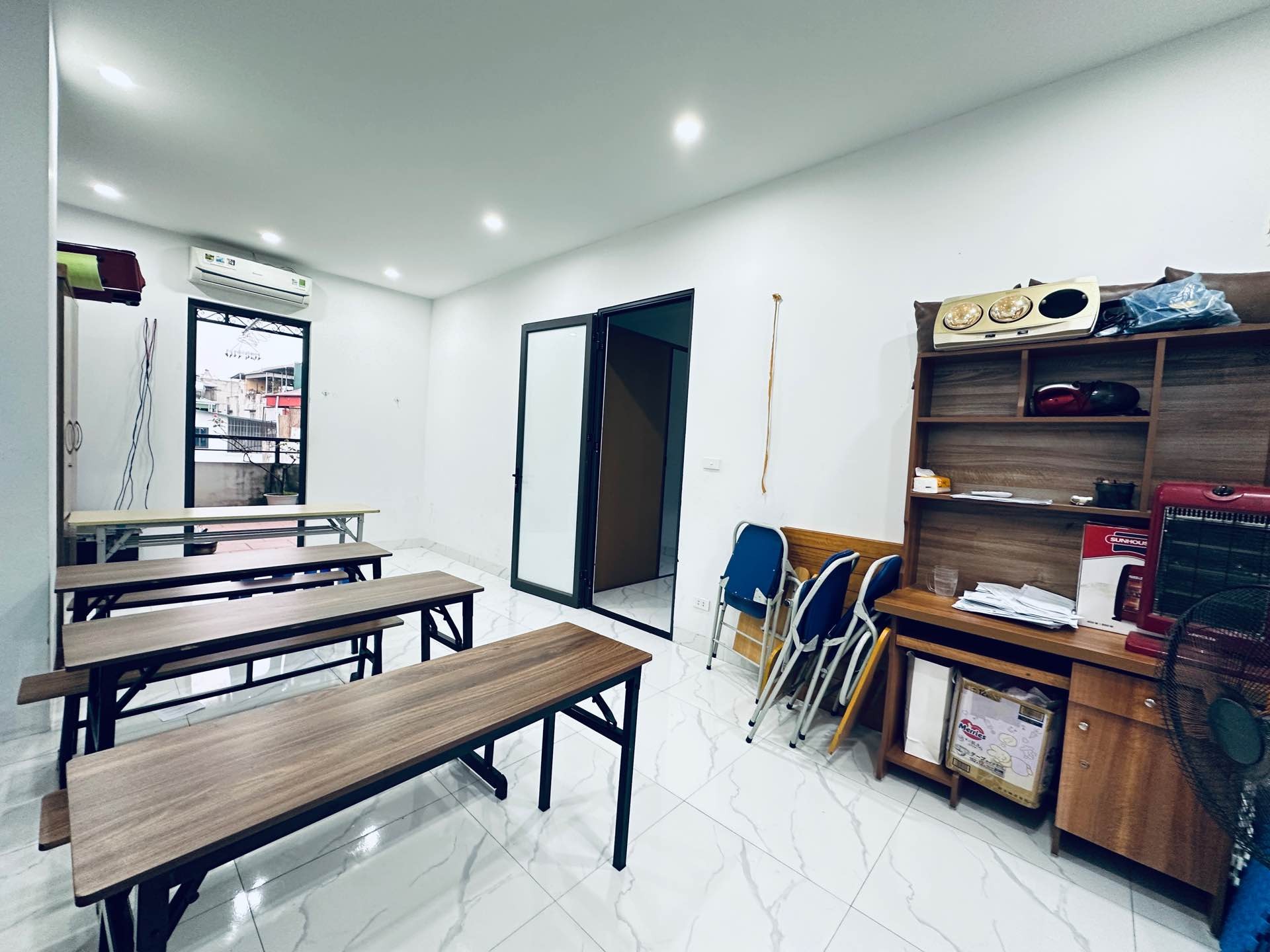Bán nhà Định Công Hạ - diện tích 71m2 3 tầng - Ô tô đỗ cửa - giá 7,5 tỷ