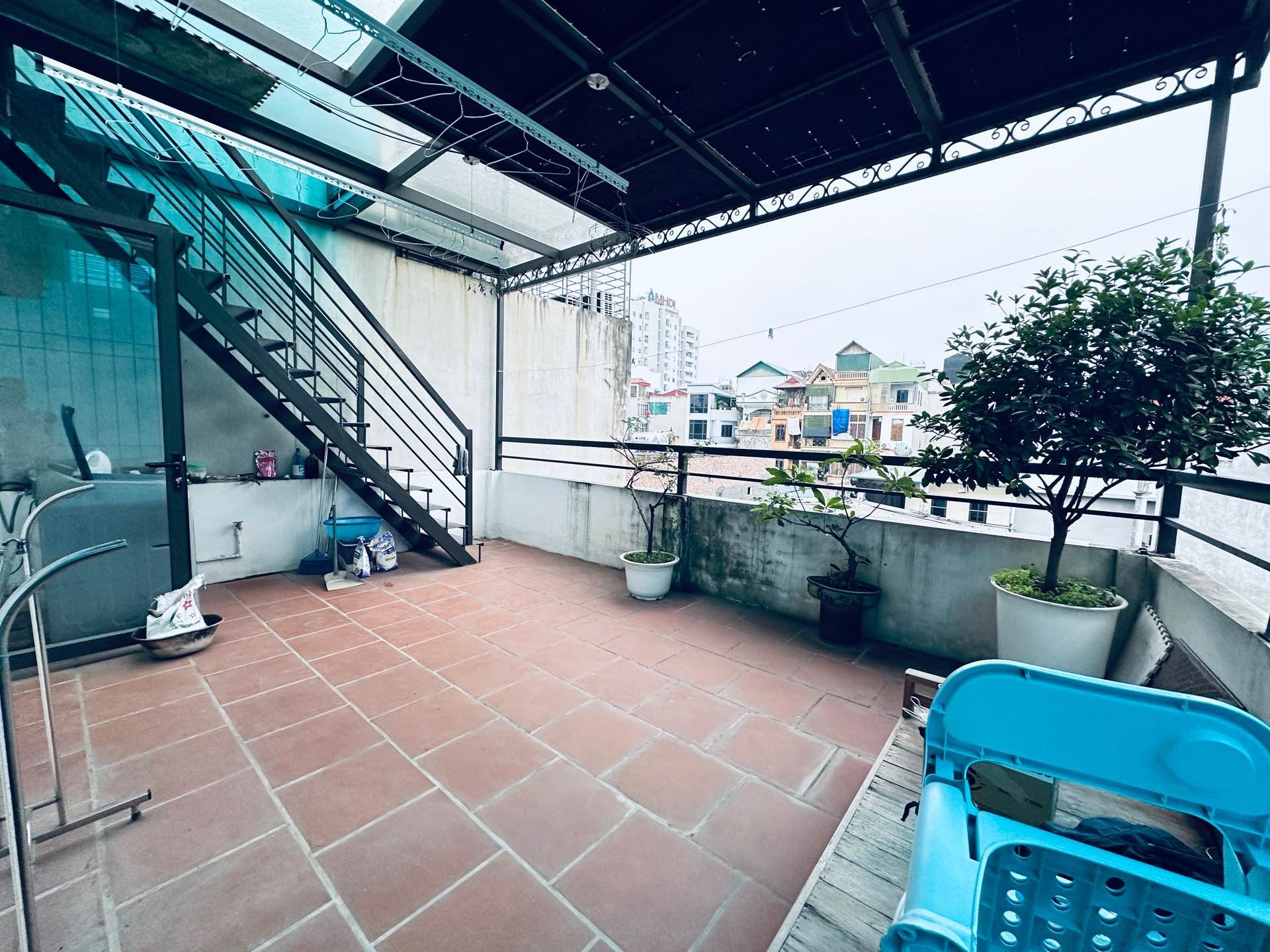 Bán nhà Định Công Hạ - diện tích 71m2 3 tầng - Ô tô đỗ cửa - giá 7,5 tỷ