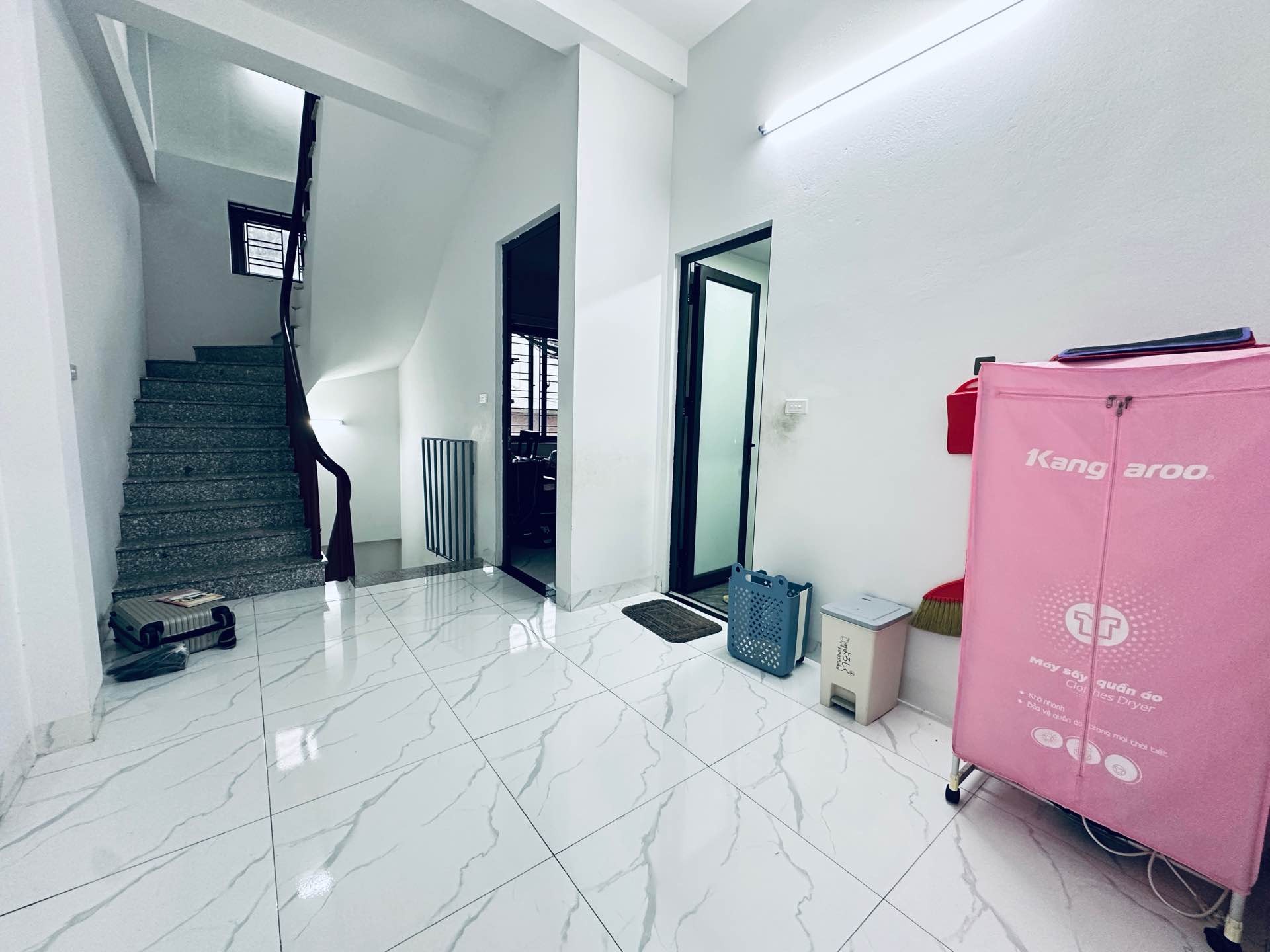 Bán nhà Định Công Hạ - diện tích 71m2 3 tầng - Ô tô đỗ cửa - giá 7,5 tỷ