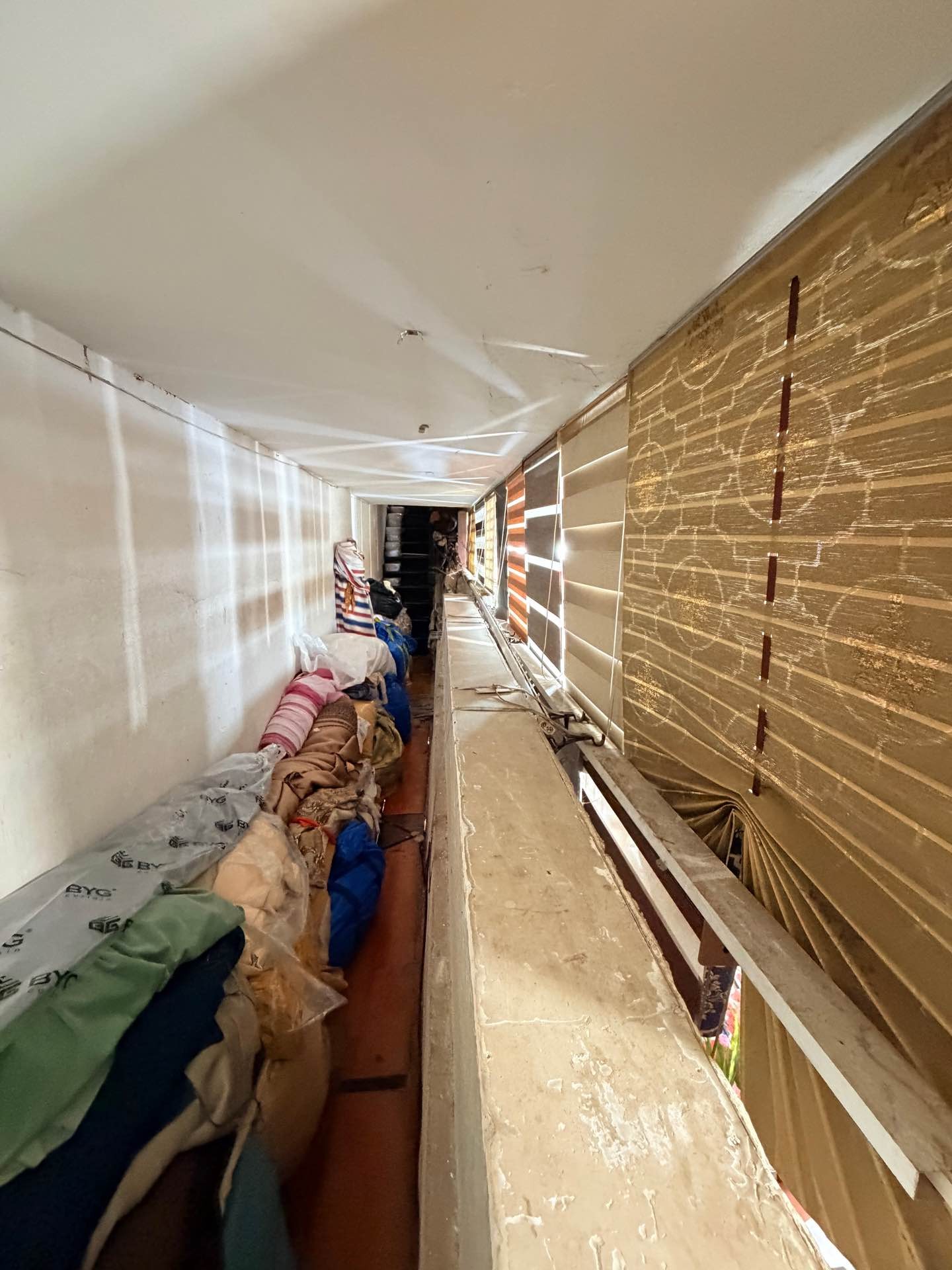 Bán nhà Tôn Đức Thắng - diện tích 51m2 2 tầng - MẶT PHỐ - KINH DOANH - VỈA HÈ Rộng - giá 31,2 tỷ