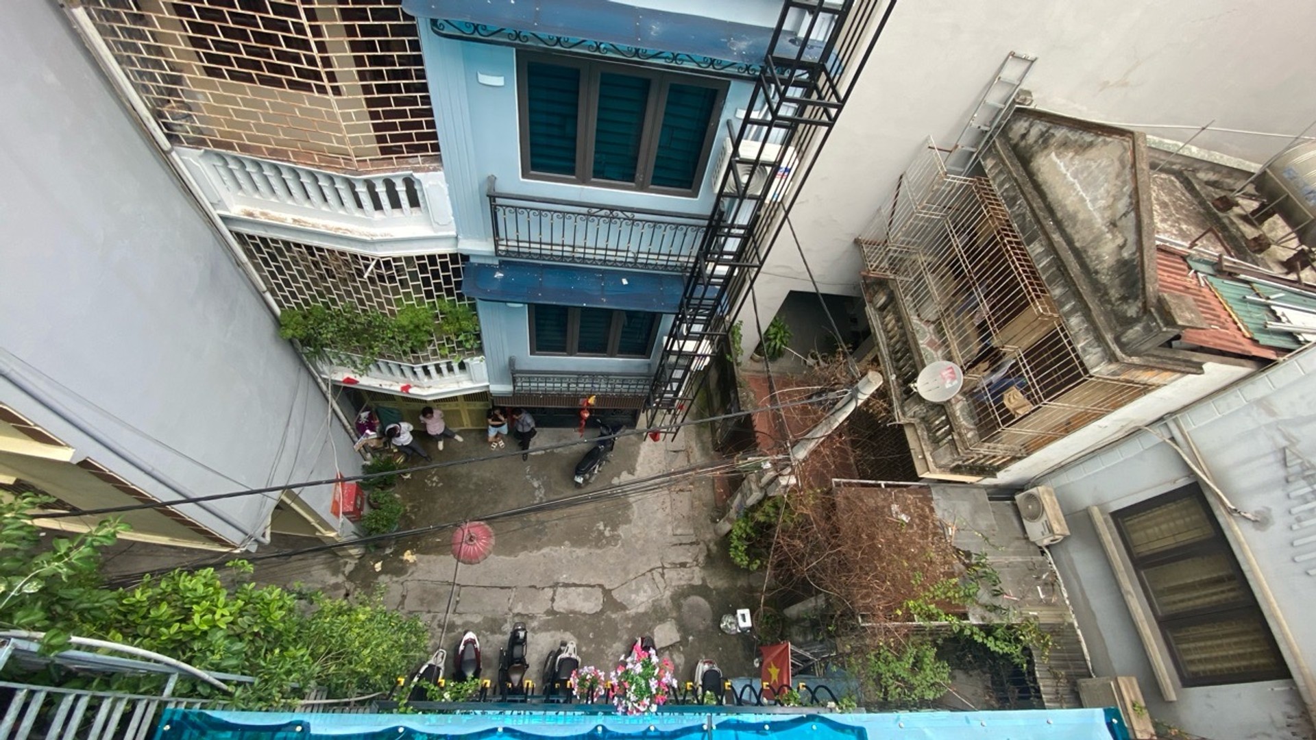 Bán nhà Hoàng Mai - diện tích 39m2 4 tầng - vị trí quá đẹp, cách 30m ra mặt phố - giá 10 tỷ