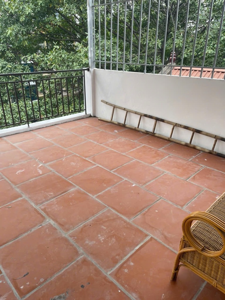 Bán nhà Đê La Thành - diện tích 90m2 5 tầng - Ô TÔ ĐỖ CỔNG - giá 28,5 tỷ