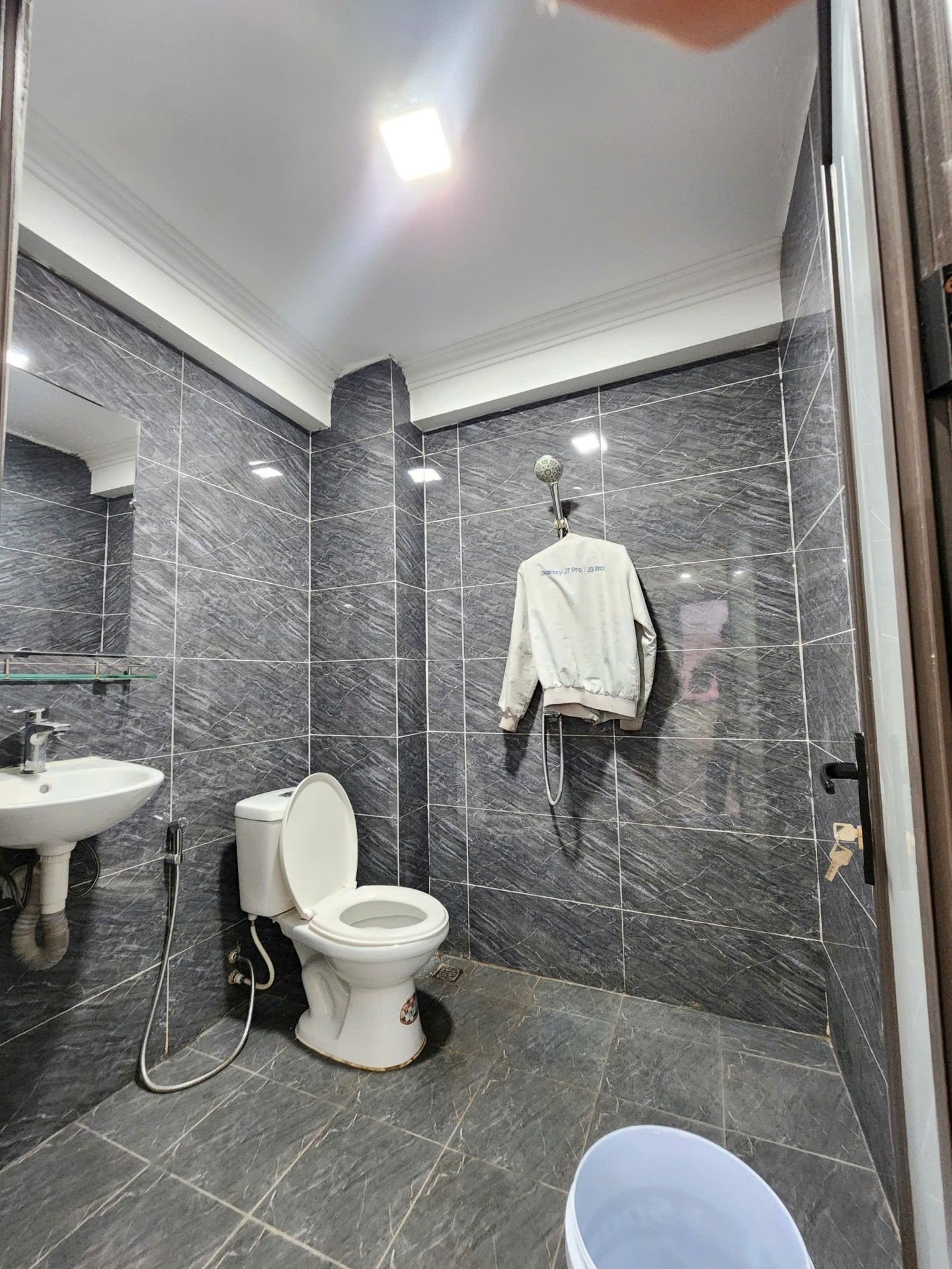 Bán nhà Nguyễn Đức Cảnh - diện tích 20m2 5 tầng - Ô tô nhỏ đỗ - giá 6,85 tỷ