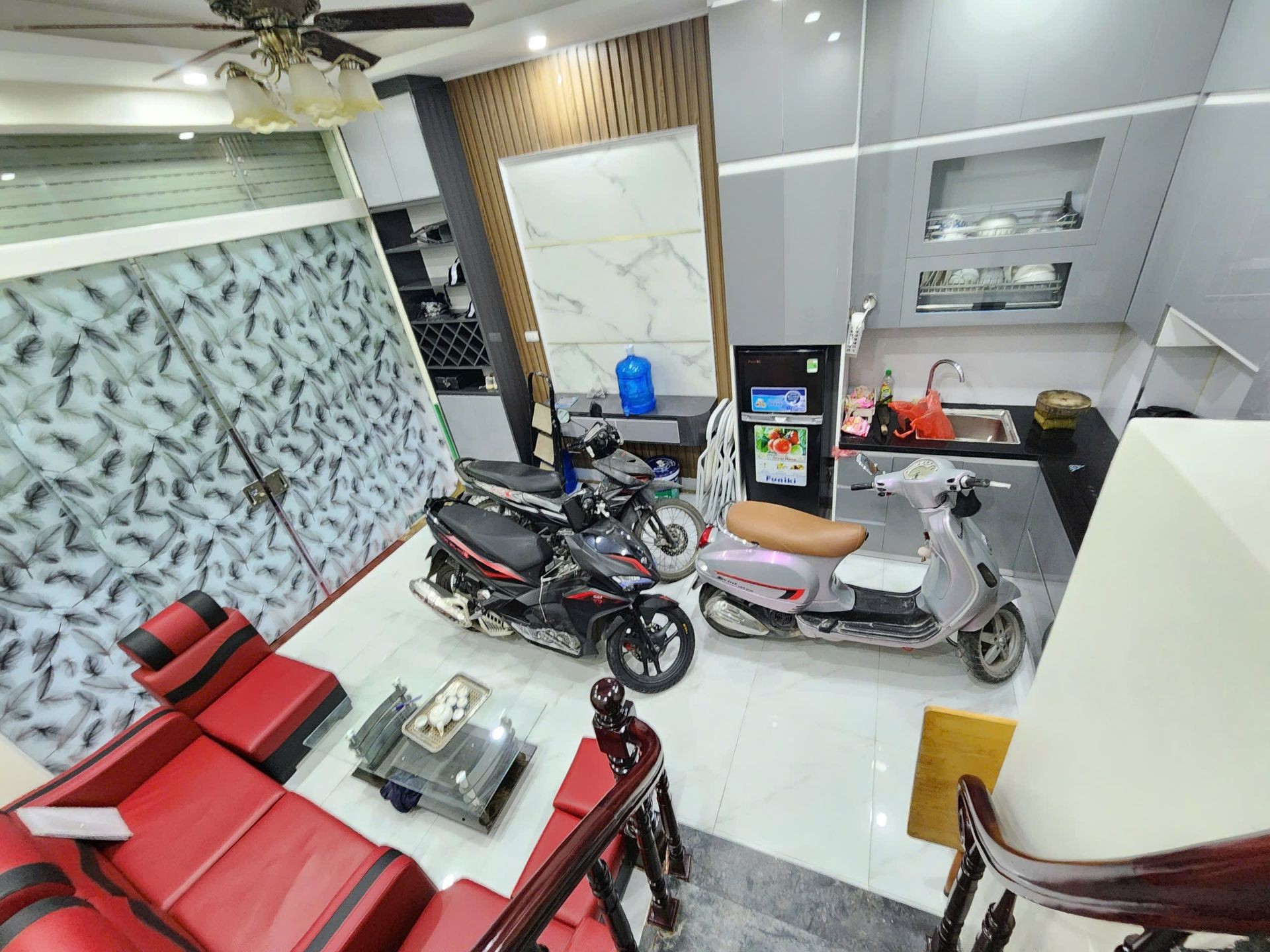 Bán nhà Nguyễn Đức Cảnh - diện tích 20m2 5 tầng - Ô tô nhỏ đỗ - giá 6,85 tỷ