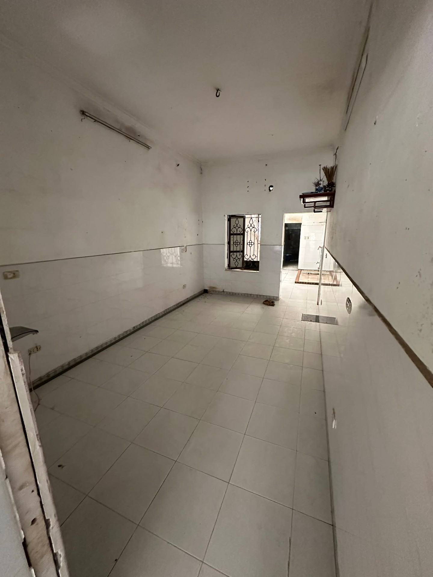 Bán nhà Tạ Quang Bửu - diện tích 80m2 2 tầng - 2 mặt thoáng - giá 33,9 tỷ