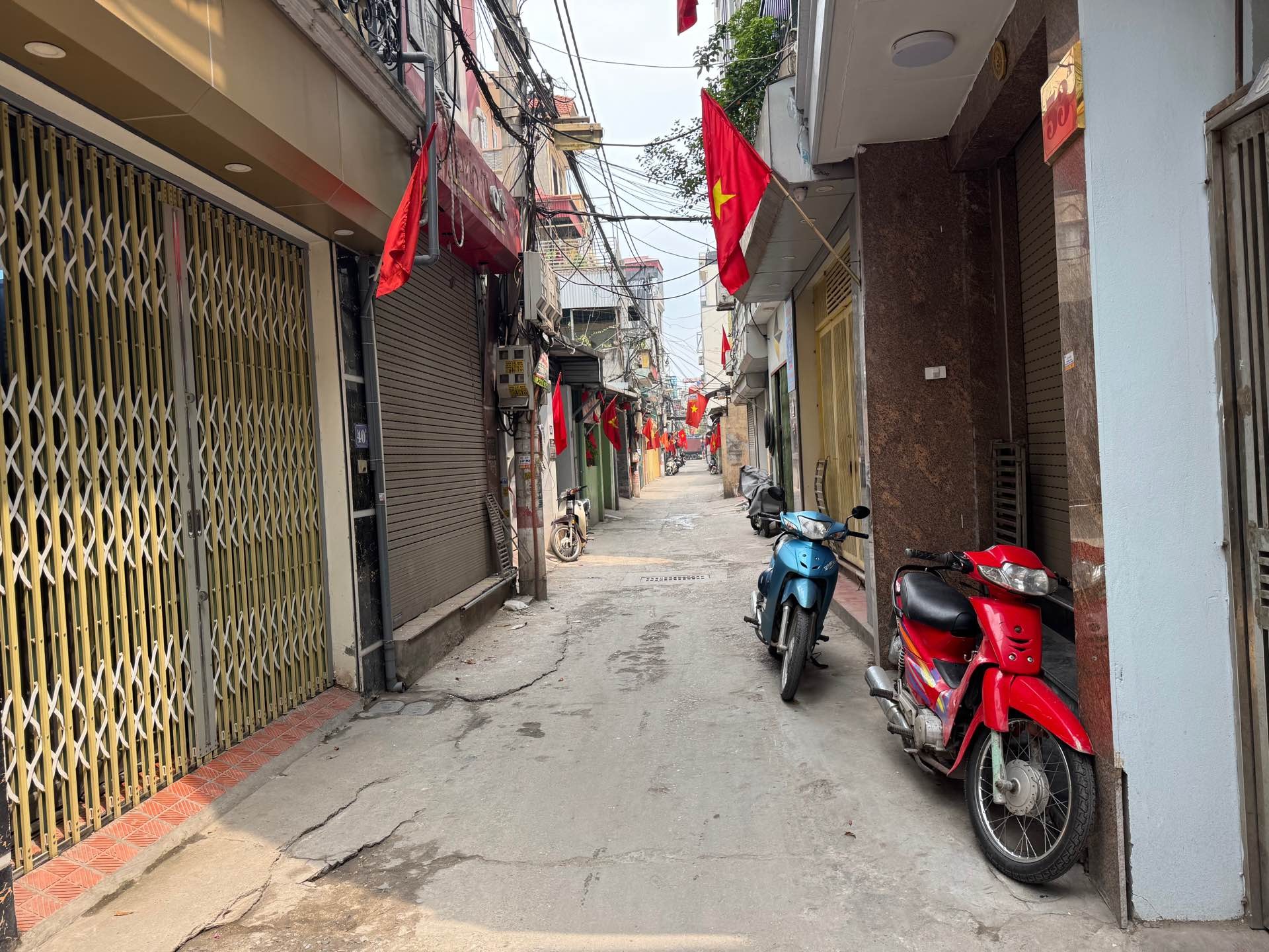 Bán nhà Tam Trinh - diện tích 30m2 2 tầng - Nhà lô góc, kinh doanh đỉnh - giá 9 tỷ