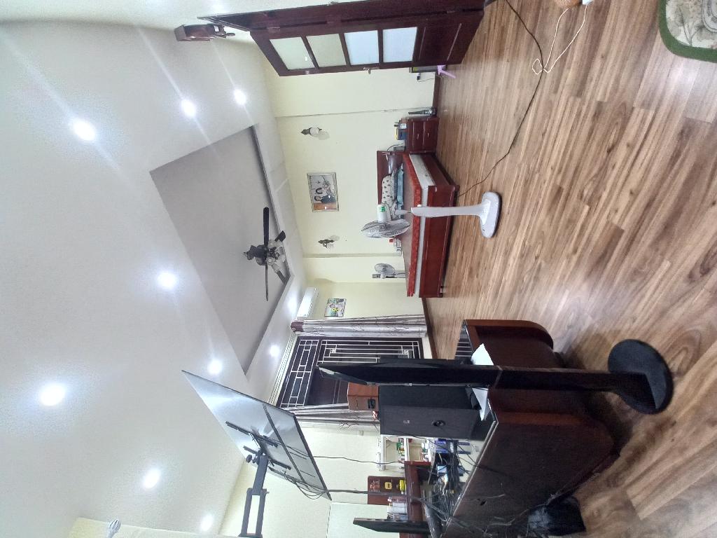 Bán nhà Bằng Liệt - diện tích 112m2 5 tầng - Lô góc 2 mặt thoáng - giá 26,5 tỷ