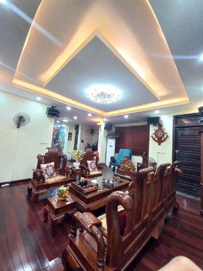 Bán nhà Bằng Liệt - diện tích 112m2 5 tầng - Lô góc 2 mặt thoáng - giá 26,5 tỷ