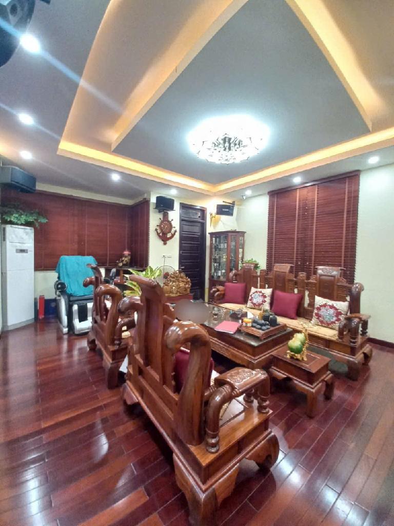 Bán nhà Bằng Liệt - diện tích 112m2 5 tầng - Lô góc 2 mặt thoáng - giá 26,5 tỷ