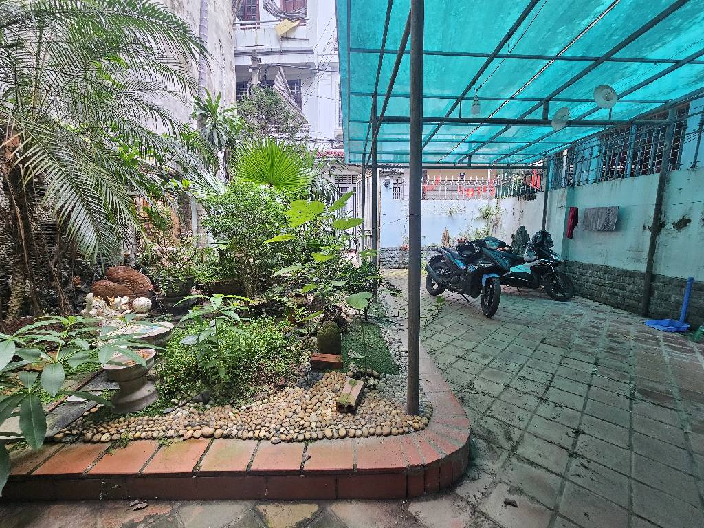 Bán nhà Kim Ngưu - diện tích 176m2 4 tầng - Ô Tô Vào Nhà - giá 36,8 tỷ